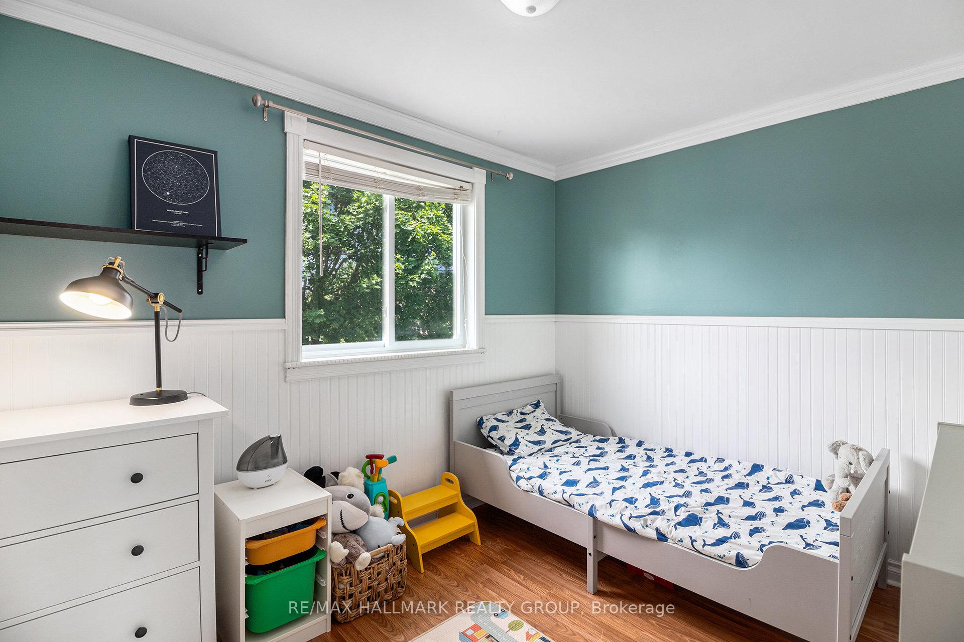 Photo 20 of 1847 Brousseau Crescent, Ottawa, Chateauneuf — HOMEH