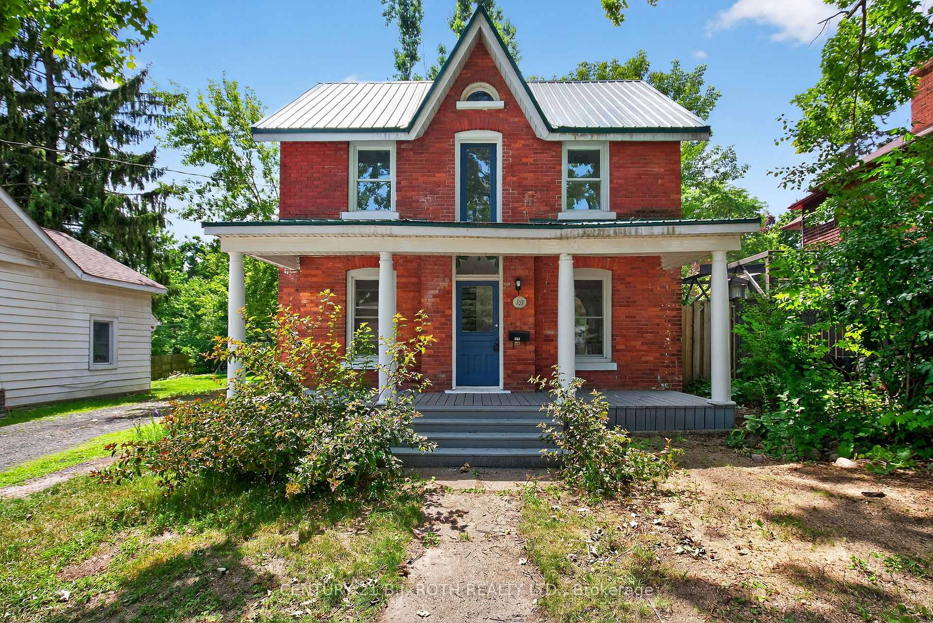 Photo 2 of 153 Laclie Street, Orillia — HOMEH