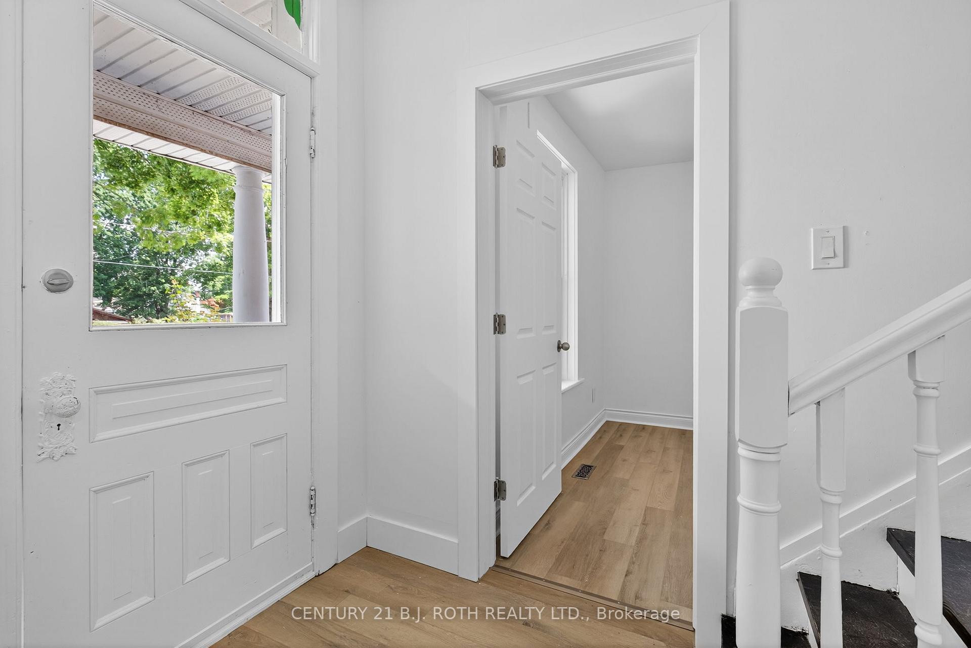 Photo 6 of 153 Laclie Street, Orillia — HOMEH