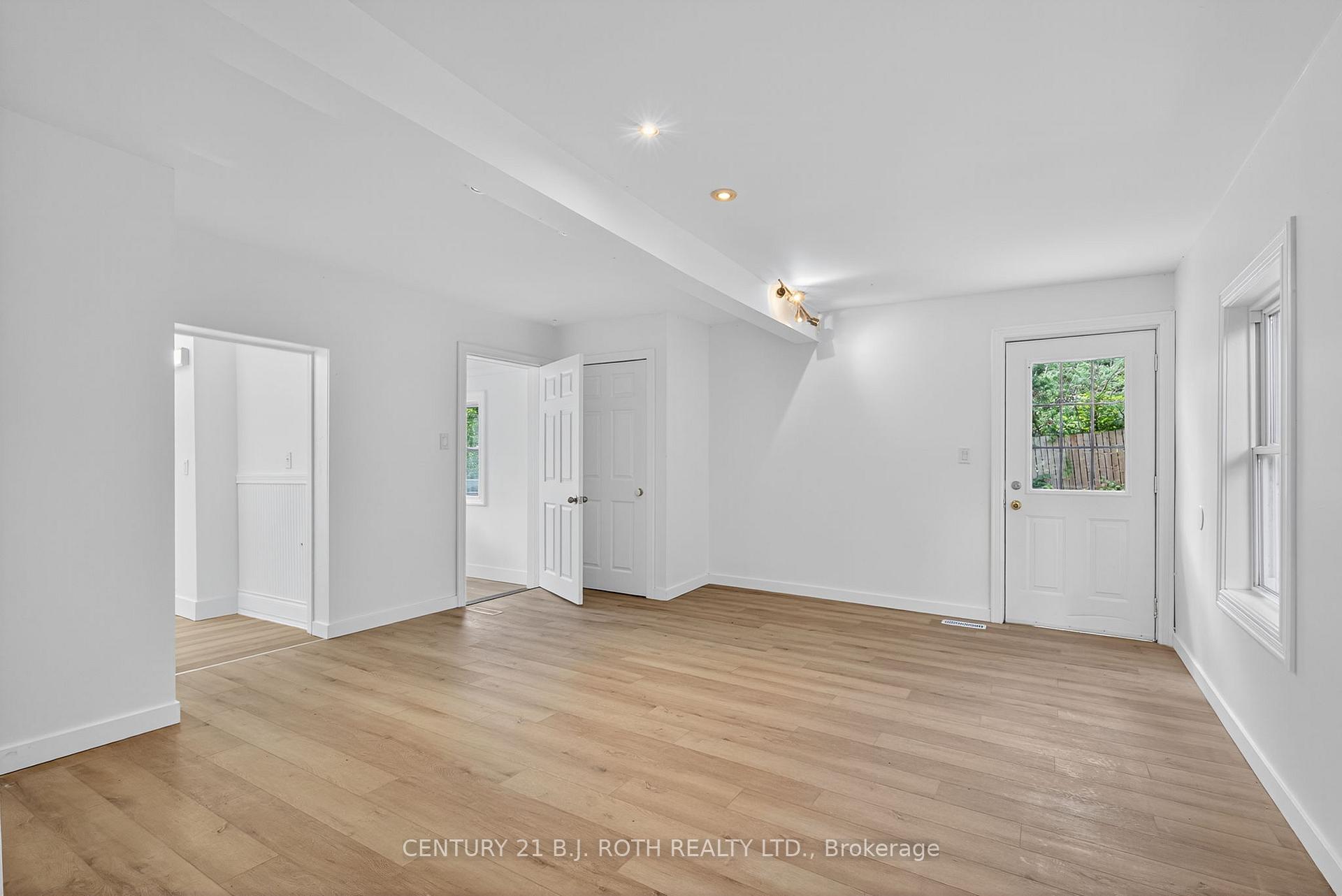 Photo 8 of 153 Laclie Street, Orillia — HOMEH