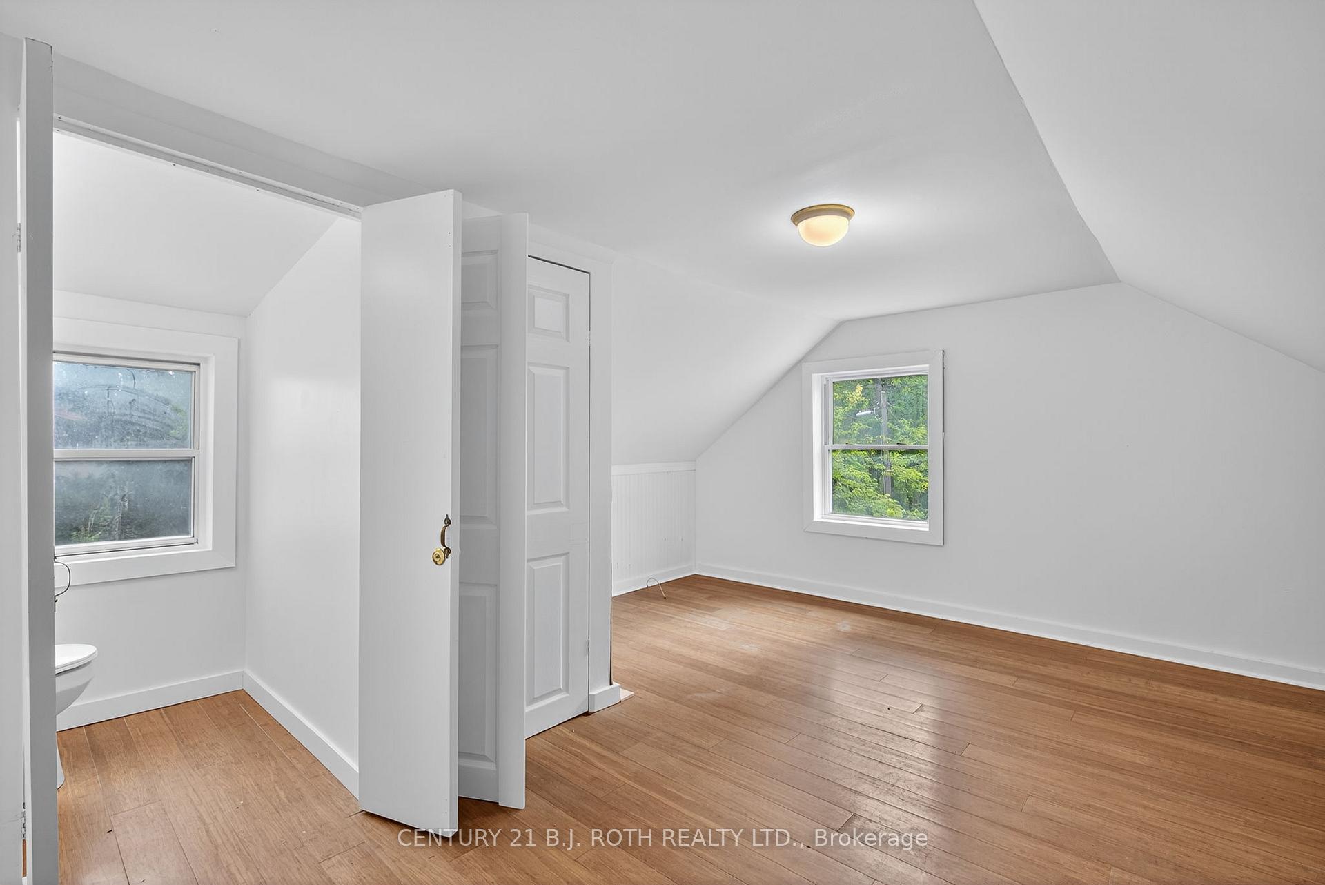 Photo 21 of 153 Laclie Street, Orillia — HOMEH