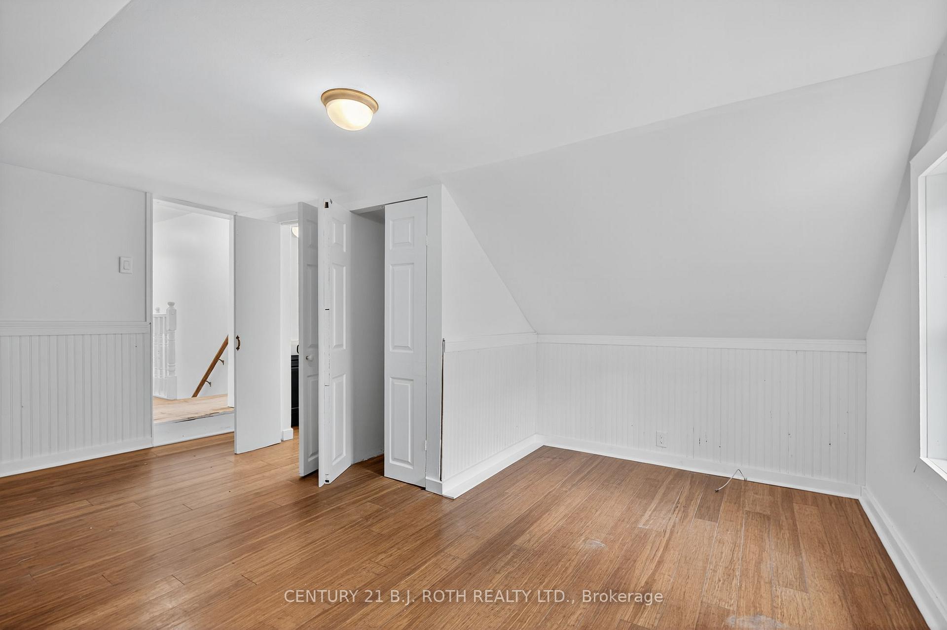 Photo 22 of 153 Laclie Street, Orillia — HOMEH