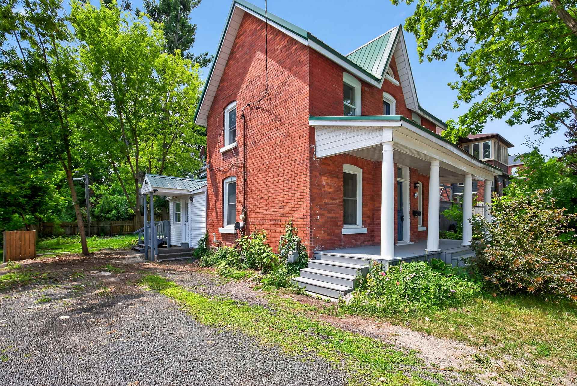 Photo 26 of 153 Laclie Street, Orillia — HOMEH