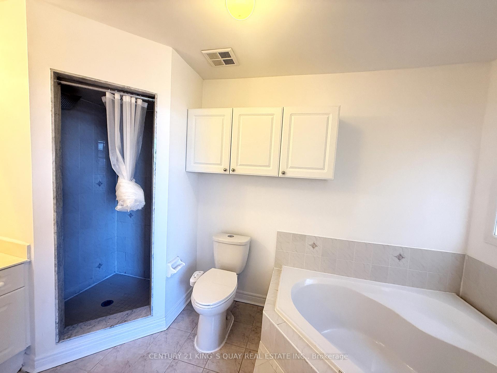 Photo 11 of 112 Leitchcroft Crescent, Markham, Commerce Valley — HOMEH