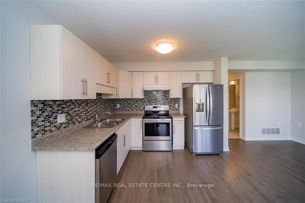 Photo 8 of Unit 28, 7945 Oldfield Road, Niagara Falls, Oldfield — HOMEH