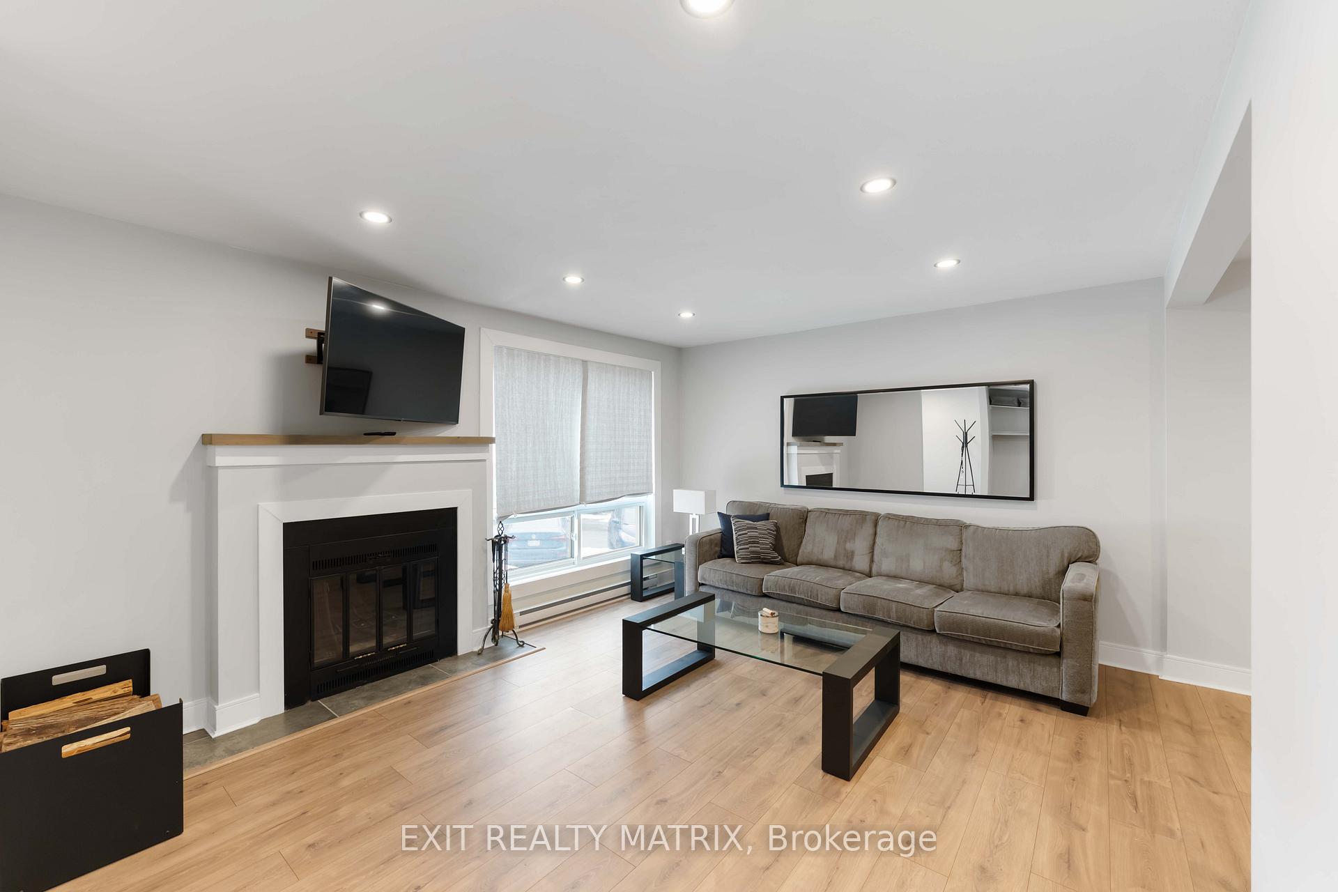 Photo 4 of Unit 24A, 778 St. Andre Drive, Ottawa, Hiawatha Park/Convent Glen — HOMEH