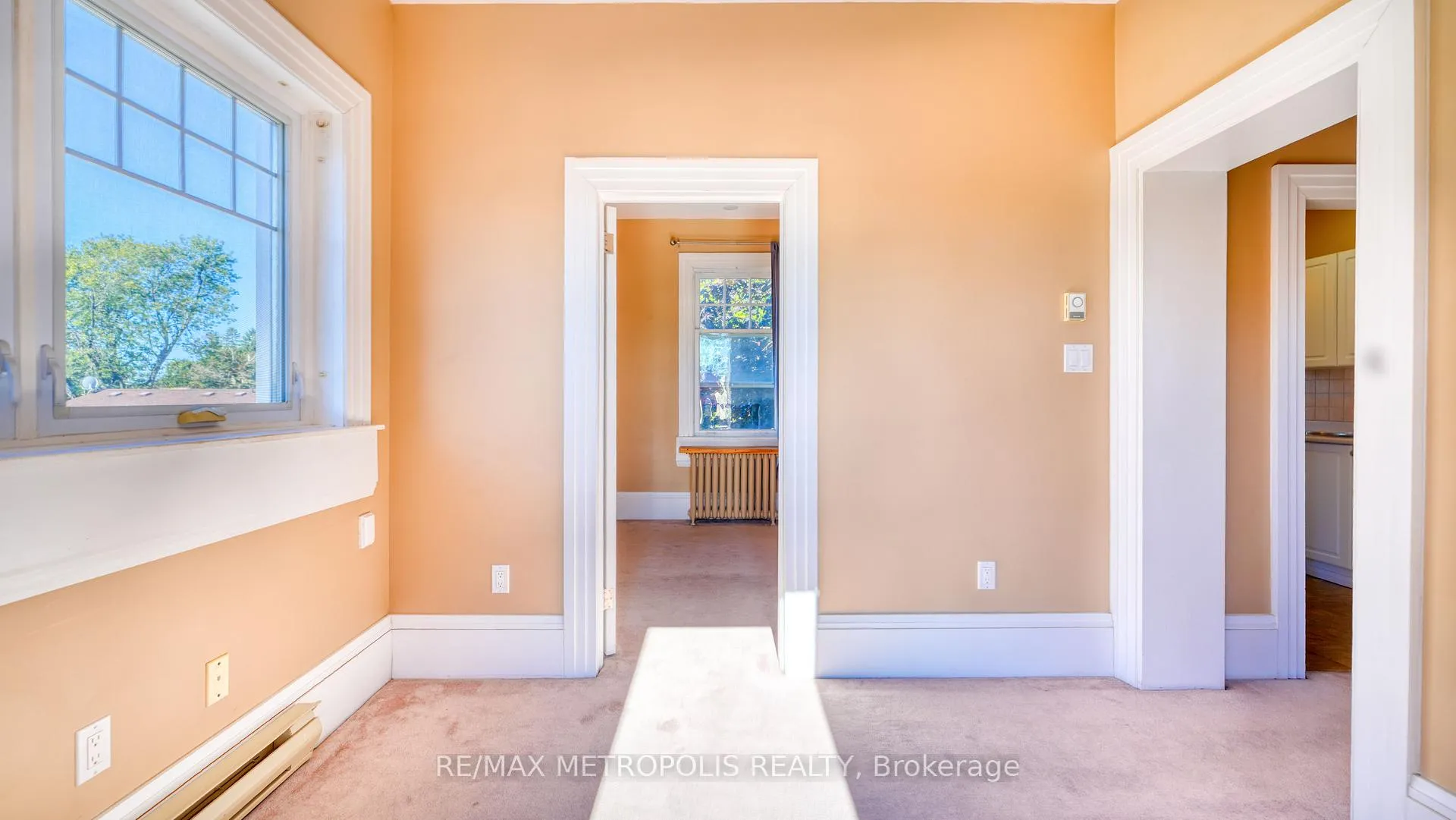 Photo 22 of Unit Upper #3, 1110 Simcoe Street S, Oshawa, Lakeview — HOMEH