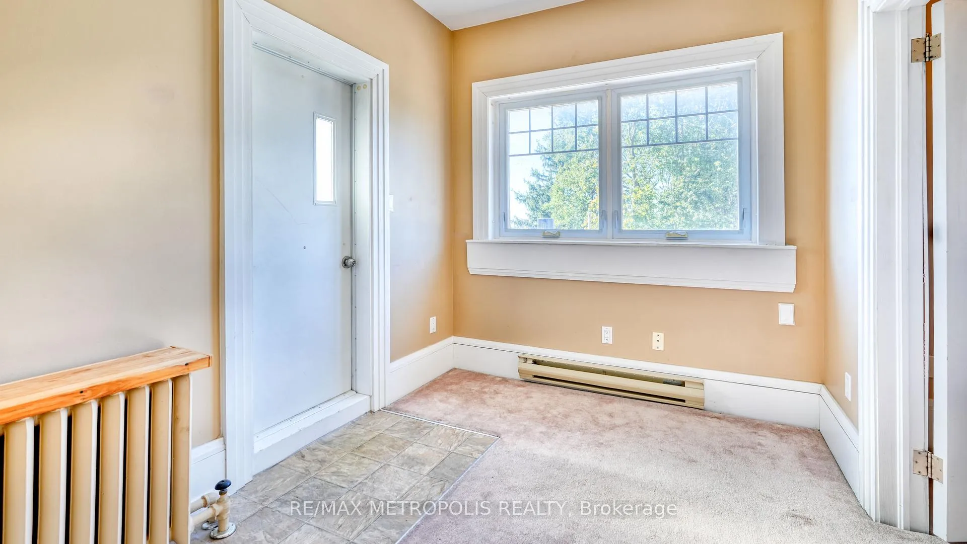 Photo 23 of Unit Upper #3, 1110 Simcoe Street S, Oshawa, Lakeview — HOMEH