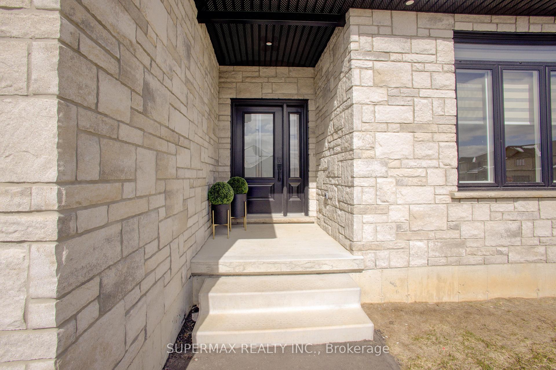 Photo 4 of 1025 Evans Street W, North Perth, Elma — HOMEH