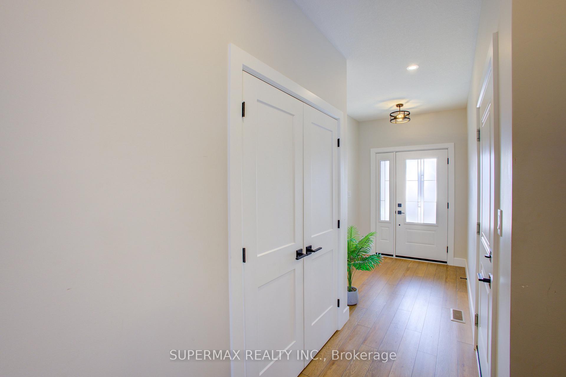 Photo 6 of 1025 Evans Street W, North Perth, Elma — HOMEH