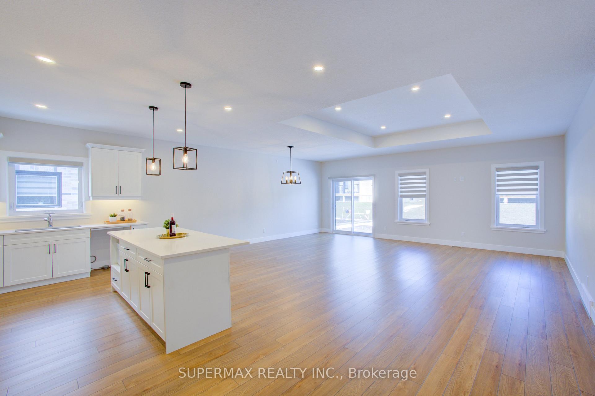 Photo 8 of 1025 Evans Street W, North Perth, Elma — HOMEH