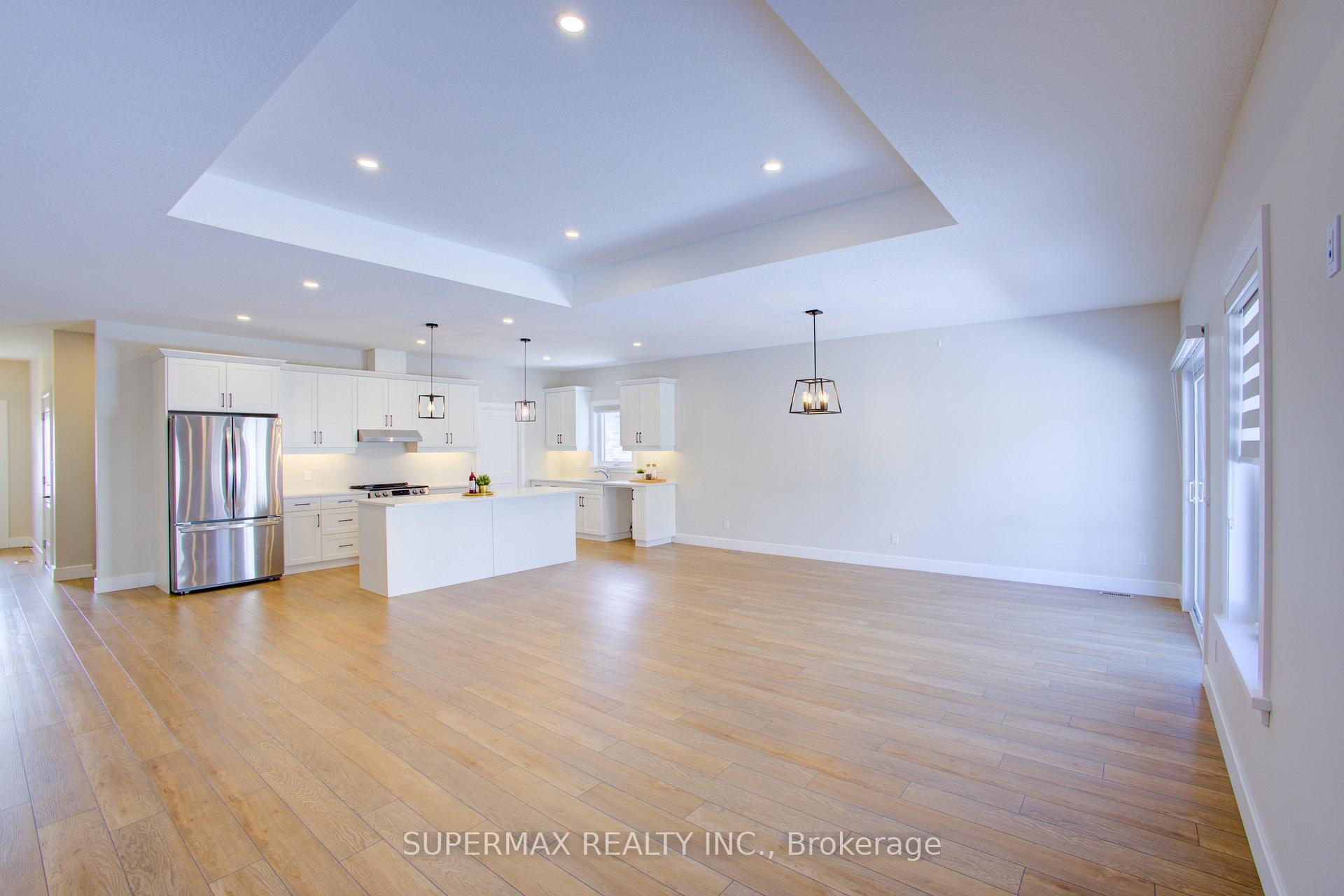 Photo 9 of 1025 Evans Street W, North Perth, Elma — HOMEH