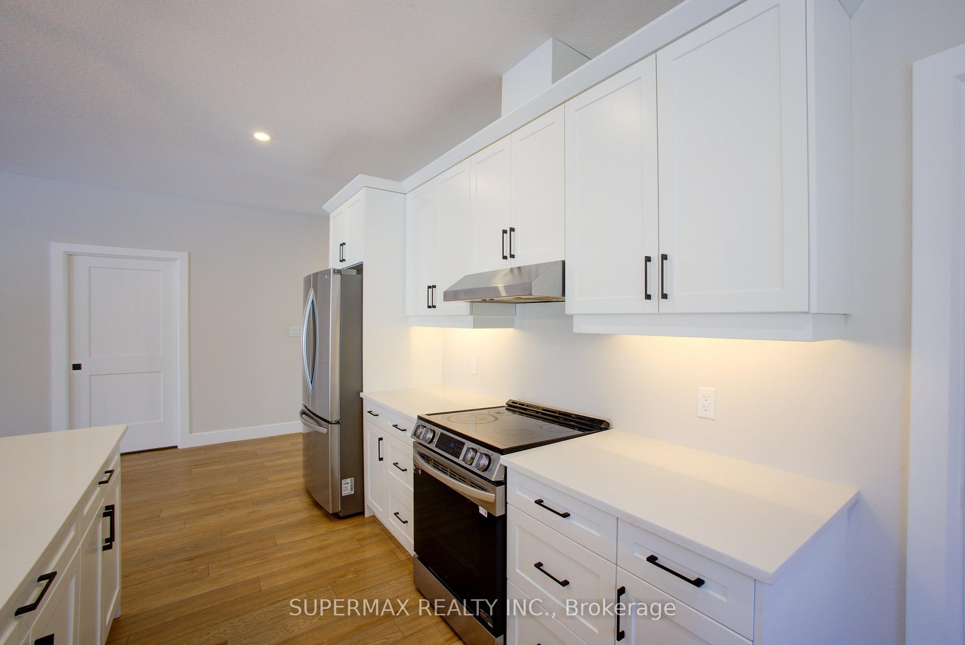 Photo 16 of 1025 Evans Street W, North Perth, Elma — HOMEH
