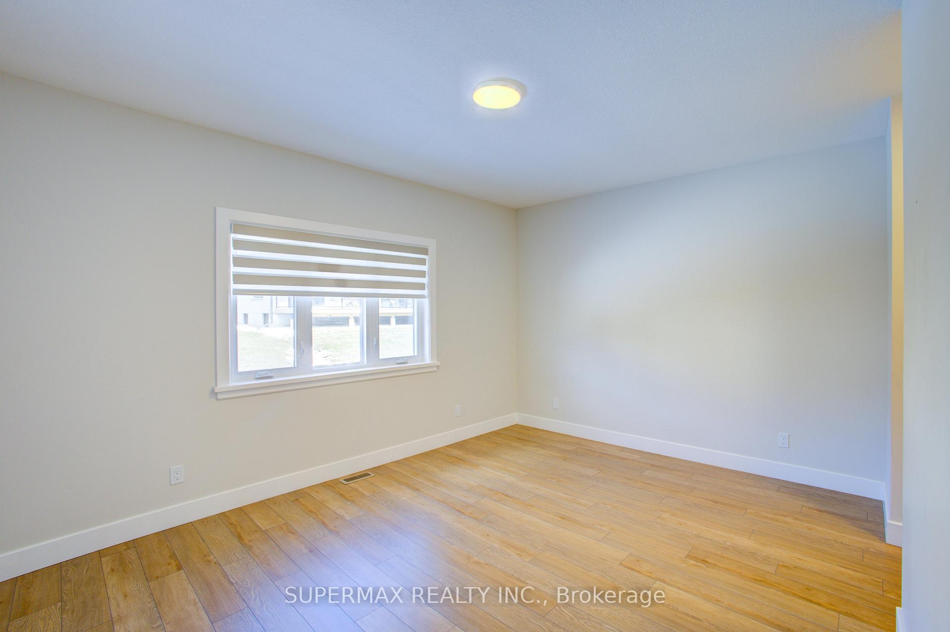 Photo 18 of 1025 Evans Street W, North Perth, Elma — HOMEH