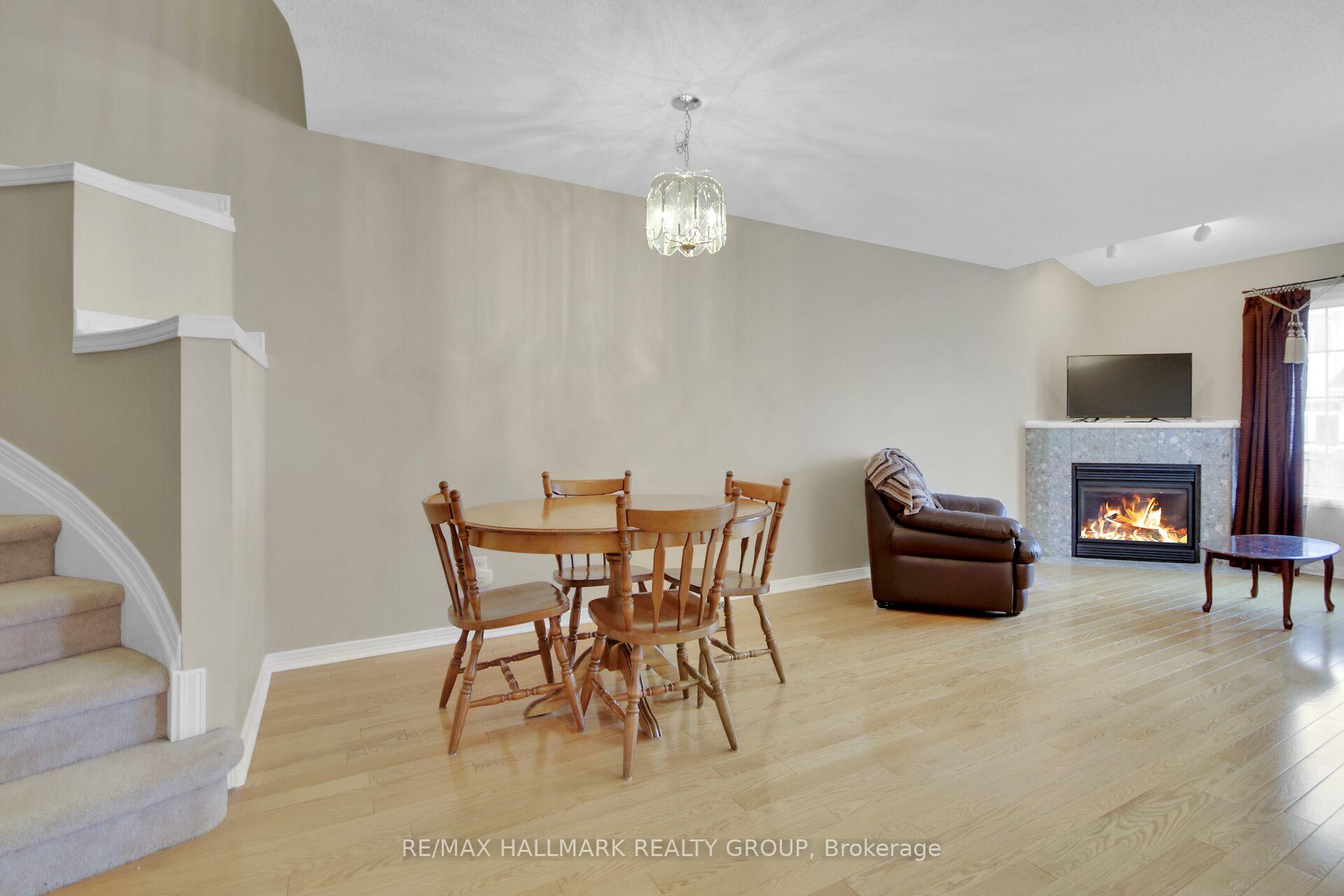 Photo 7 of 957 Lucille Way, Ottawa, Notting Hill/Summerside — HOMEH