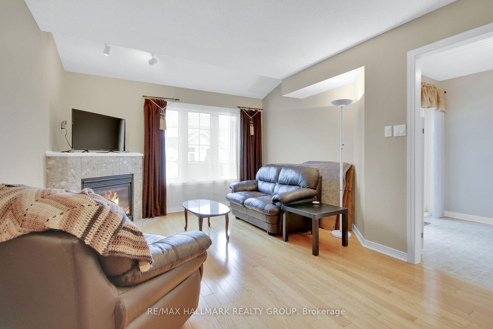 Photo 9 of 957 Lucille Way, Ottawa, Notting Hill/Summerside — HOMEH