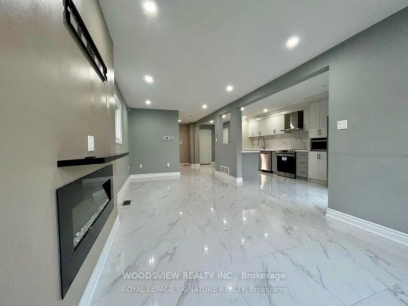 Photo 2 of 1176 Beaver Valley Crescent, Oshawa, Northglen — HOMEH