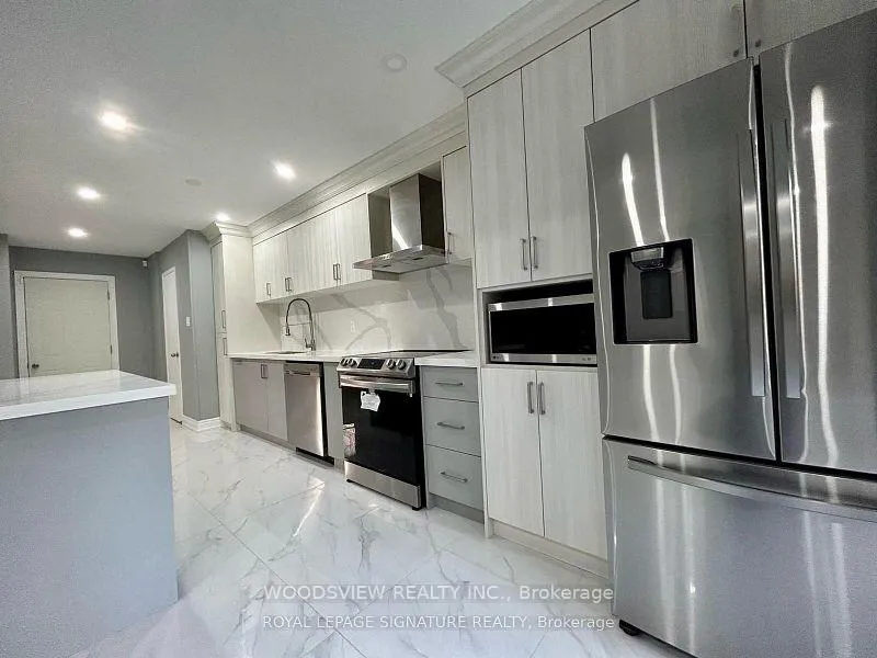 Photo 4 of 1176 Beaver Valley Crescent, Oshawa, Northglen — HOMEH