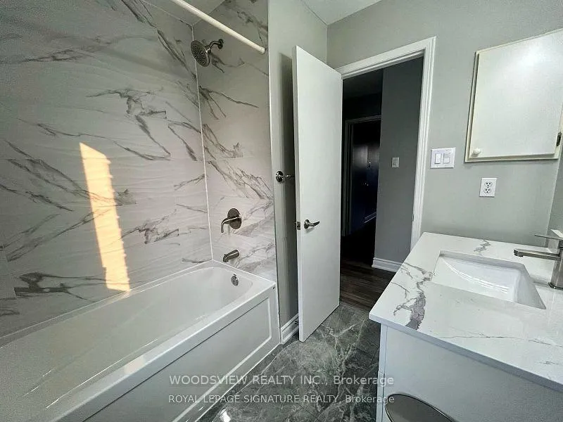 Photo 8 of 1176 Beaver Valley Crescent, Oshawa, Northglen — HOMEH