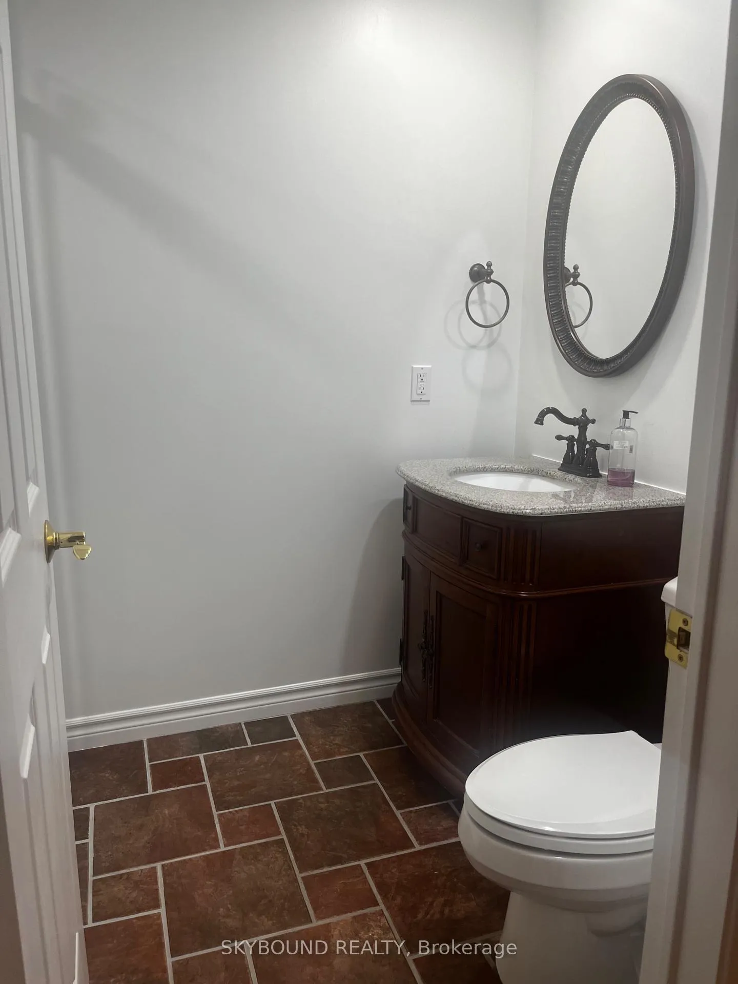 Photo 5 of Unit Basement, 290 Paxton Crescent, Newmarket, Summerhill Estates — HOMEH