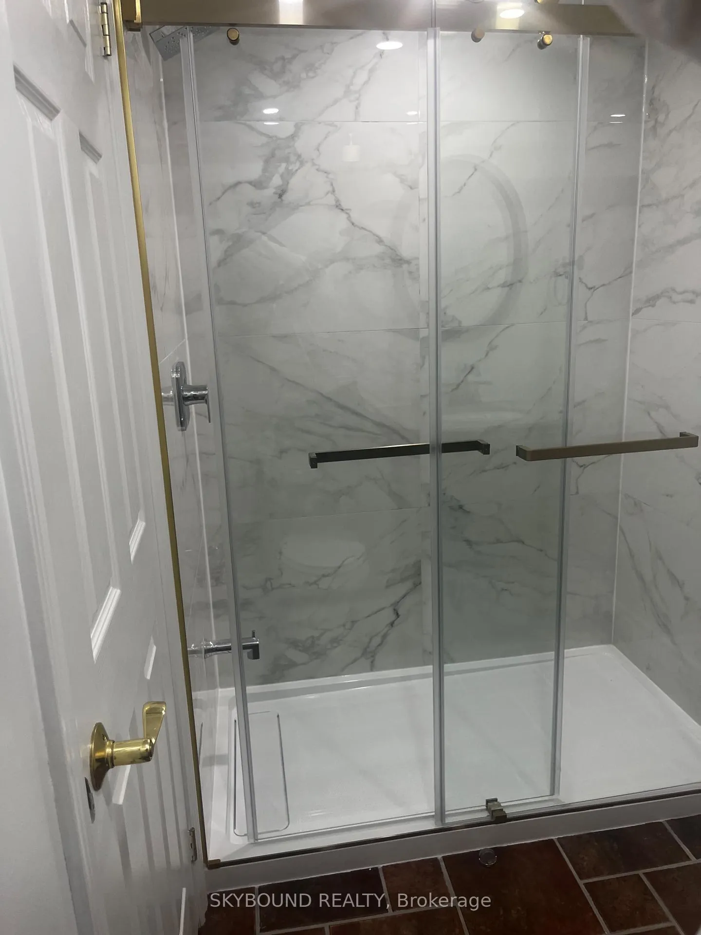 Photo 6 of Unit Basement, 290 Paxton Crescent, Newmarket, Summerhill Estates — HOMEH