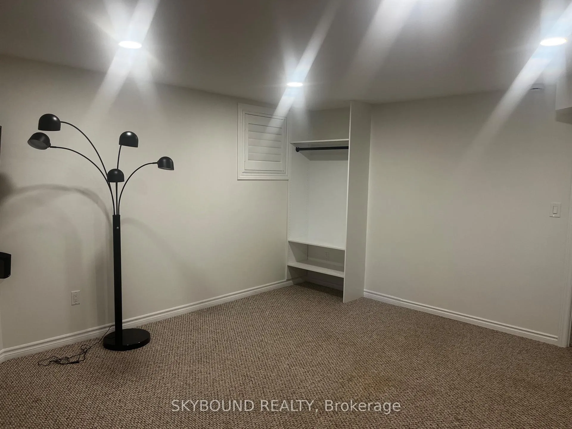 Photo 8 of Unit Basement, 290 Paxton Crescent, Newmarket, Summerhill Estates — HOMEH