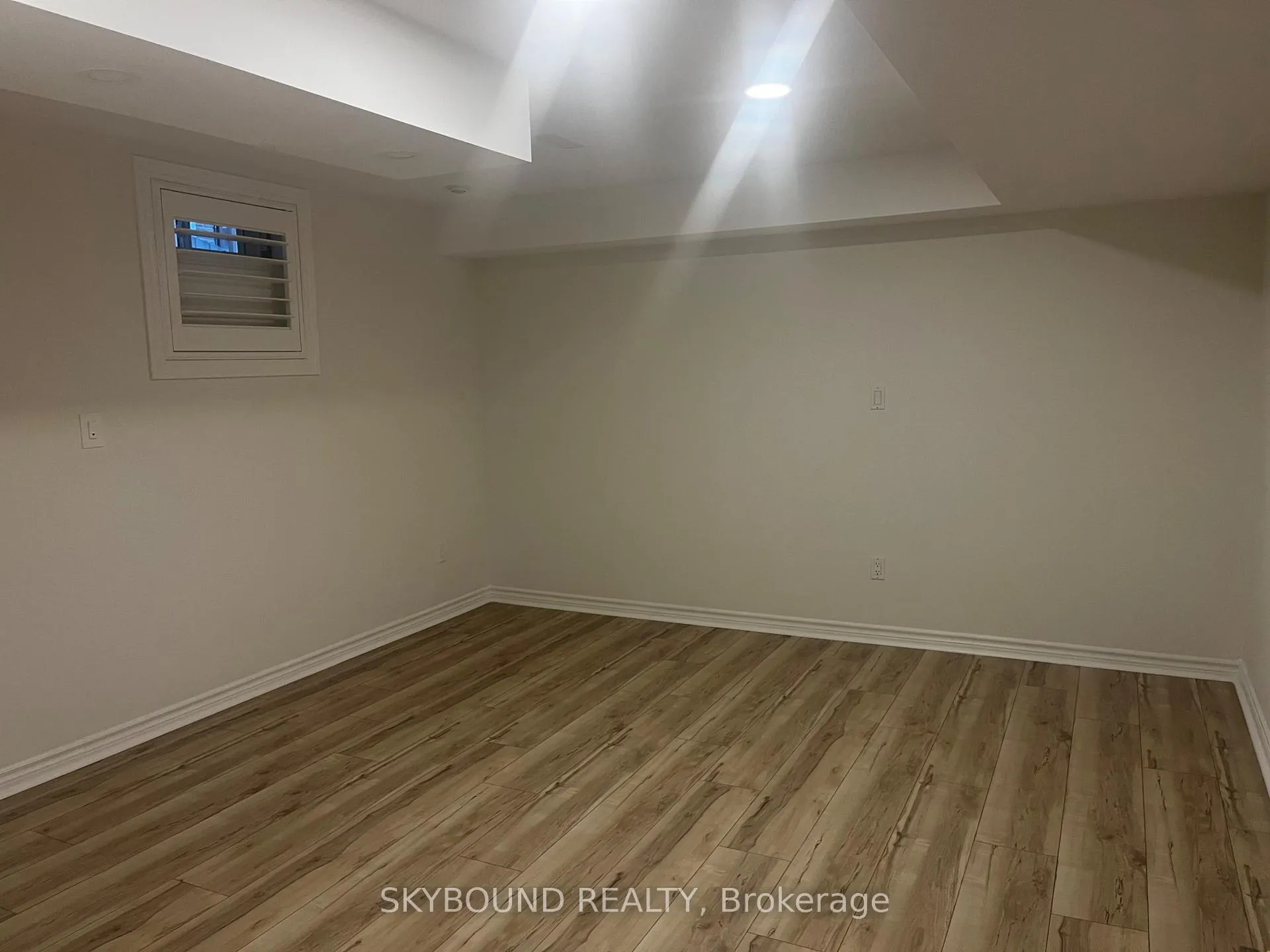Photo 9 of Unit Basement, 290 Paxton Crescent, Newmarket, Summerhill Estates — HOMEH
