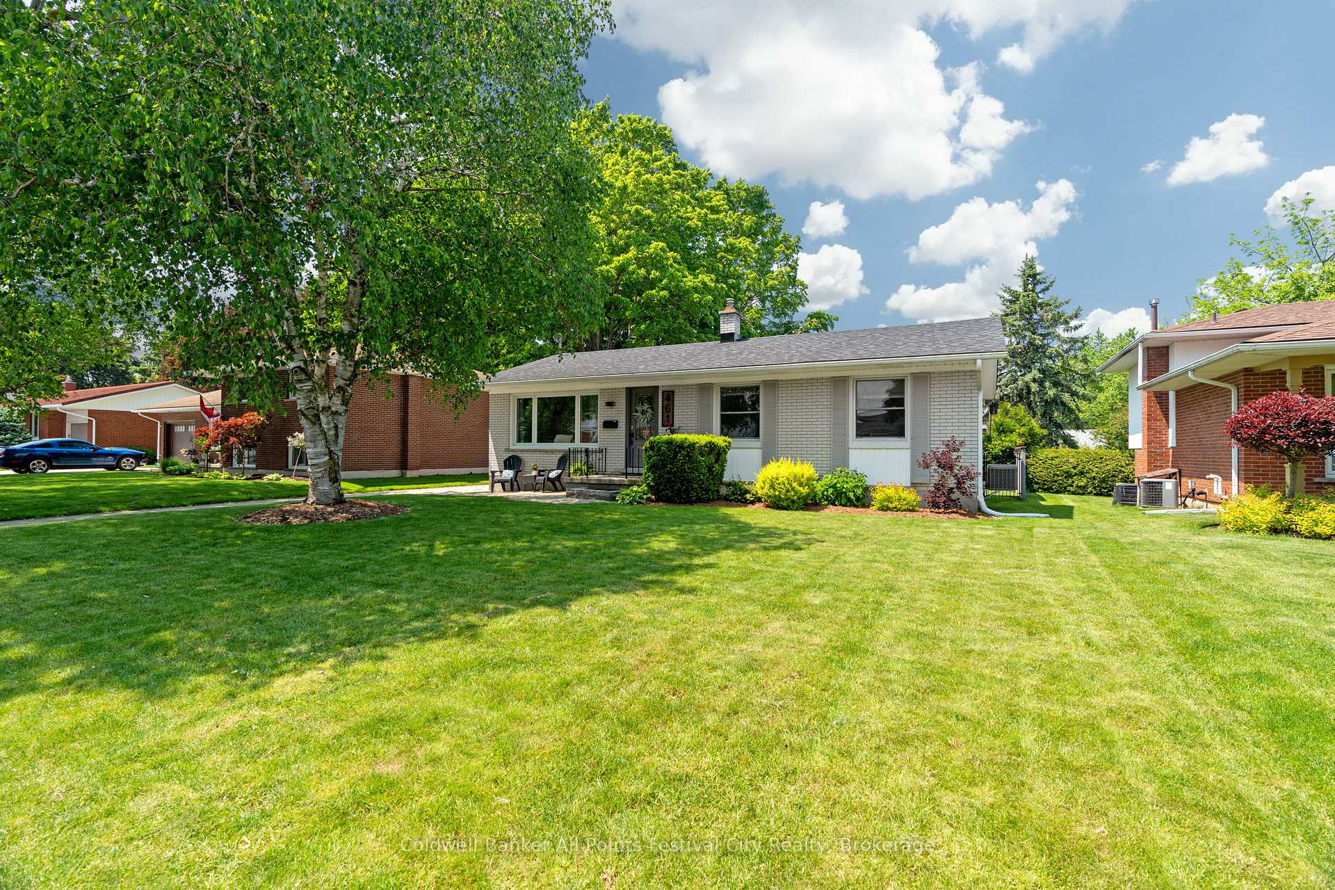 Photo 3 of 461 Maple Avenue N, North Perth, Listowel — HOMEH