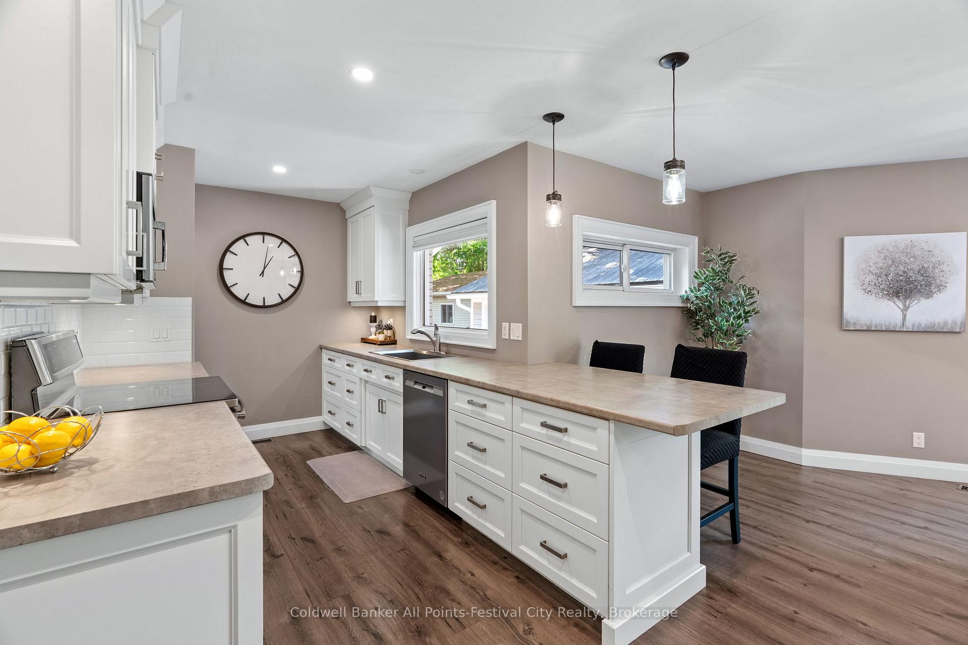 Photo 8 of 461 Maple Avenue N, North Perth, Listowel — HOMEH