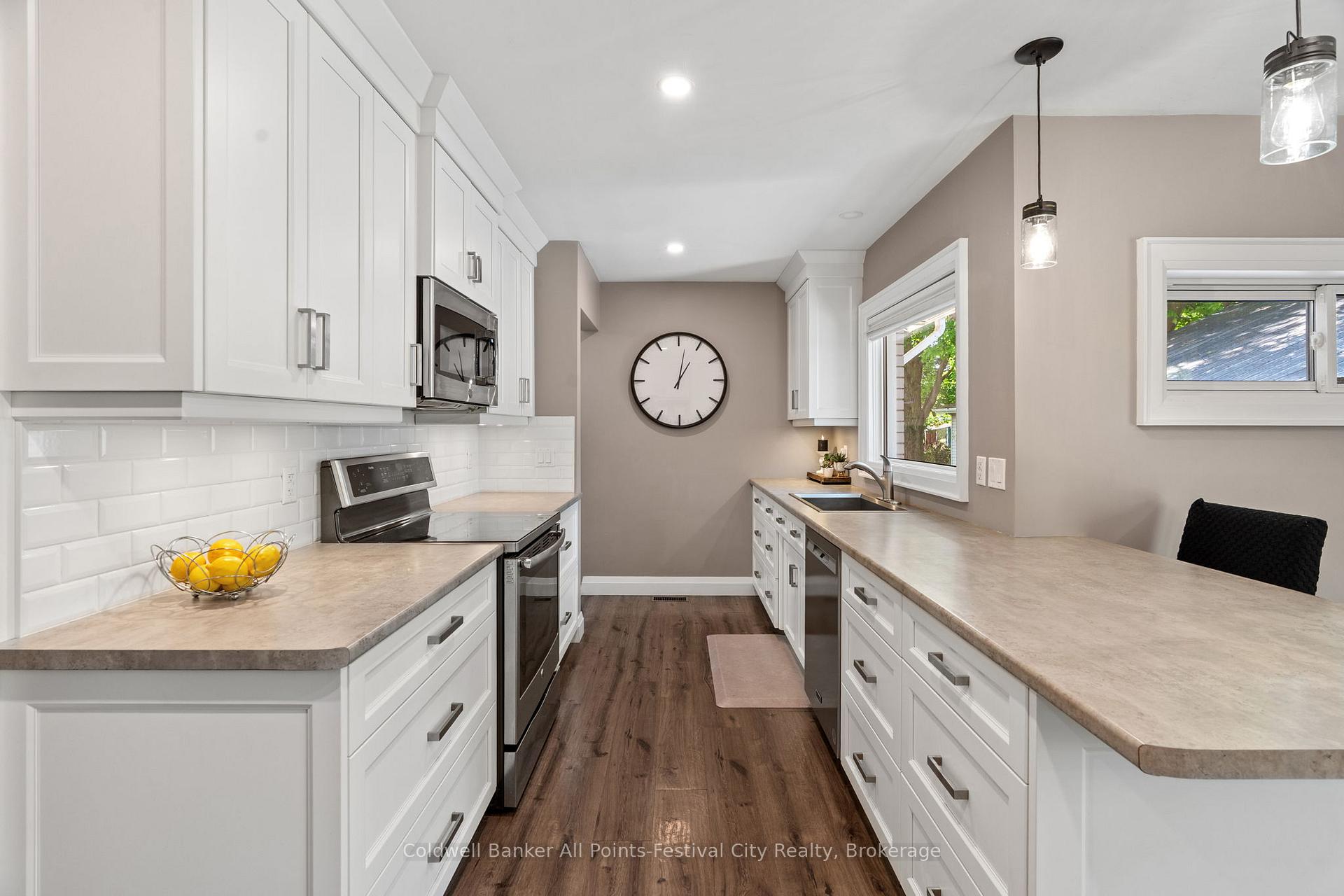 Photo 9 of 461 Maple Avenue N, North Perth, Listowel — HOMEH