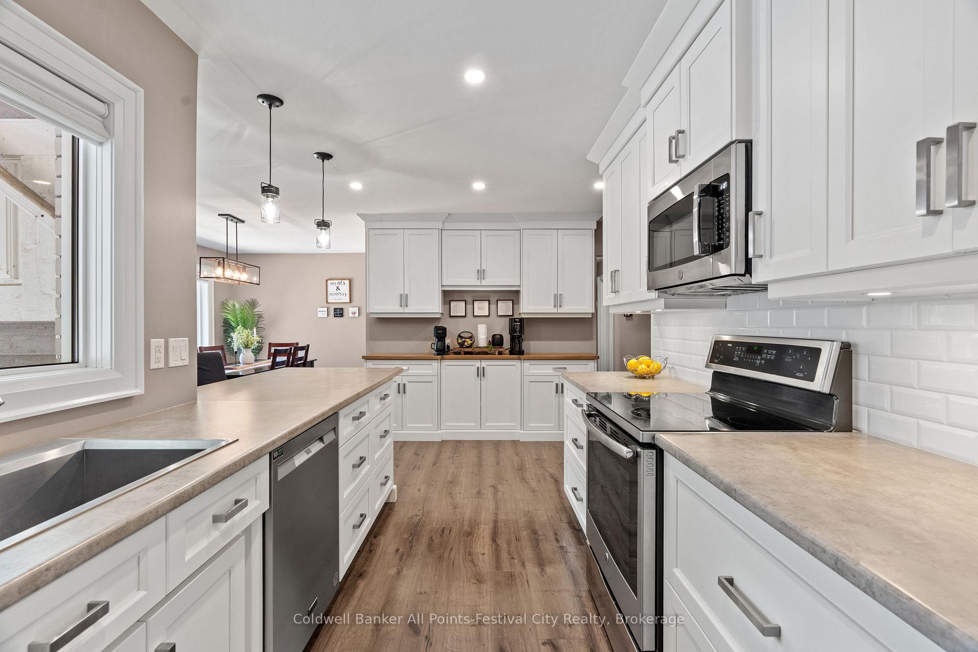 Photo 13 of 461 Maple Avenue N, North Perth, Listowel — HOMEH
