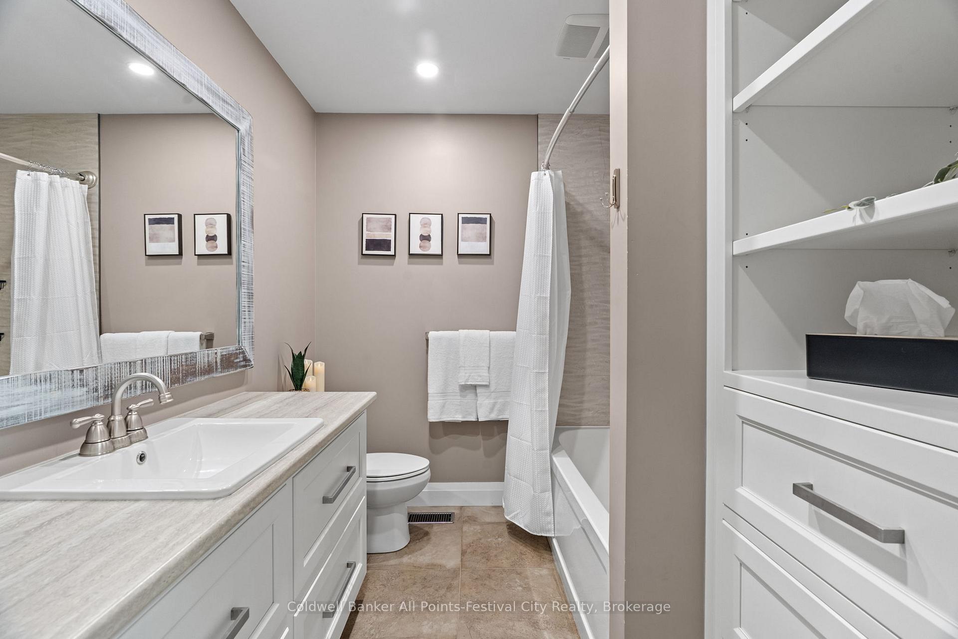 Photo 18 of 461 Maple Avenue N, North Perth, Listowel — HOMEH