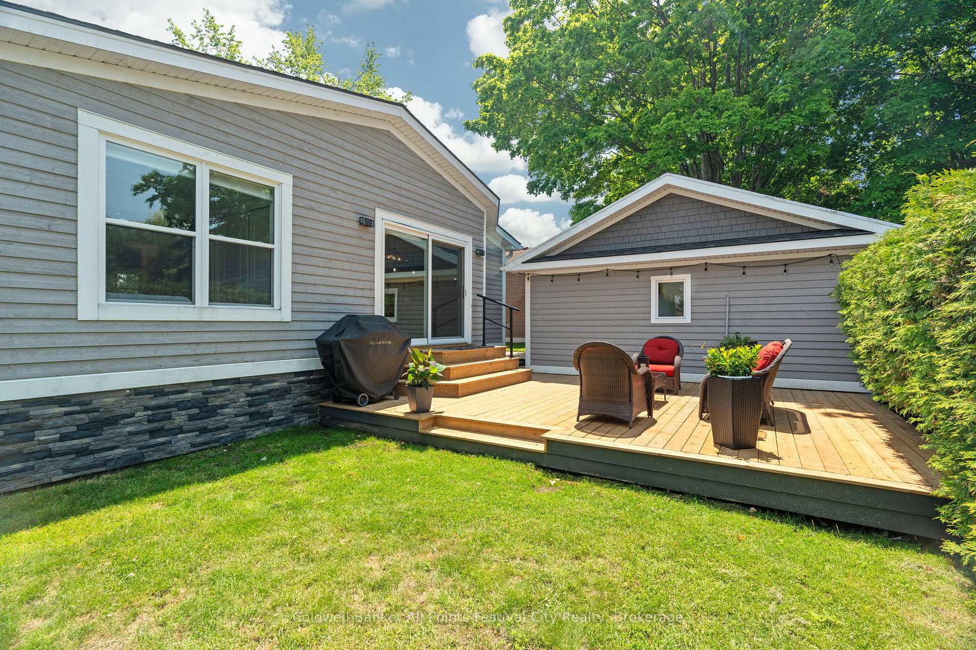 Photo 38 of 461 Maple Avenue N, North Perth, Listowel — HOMEH