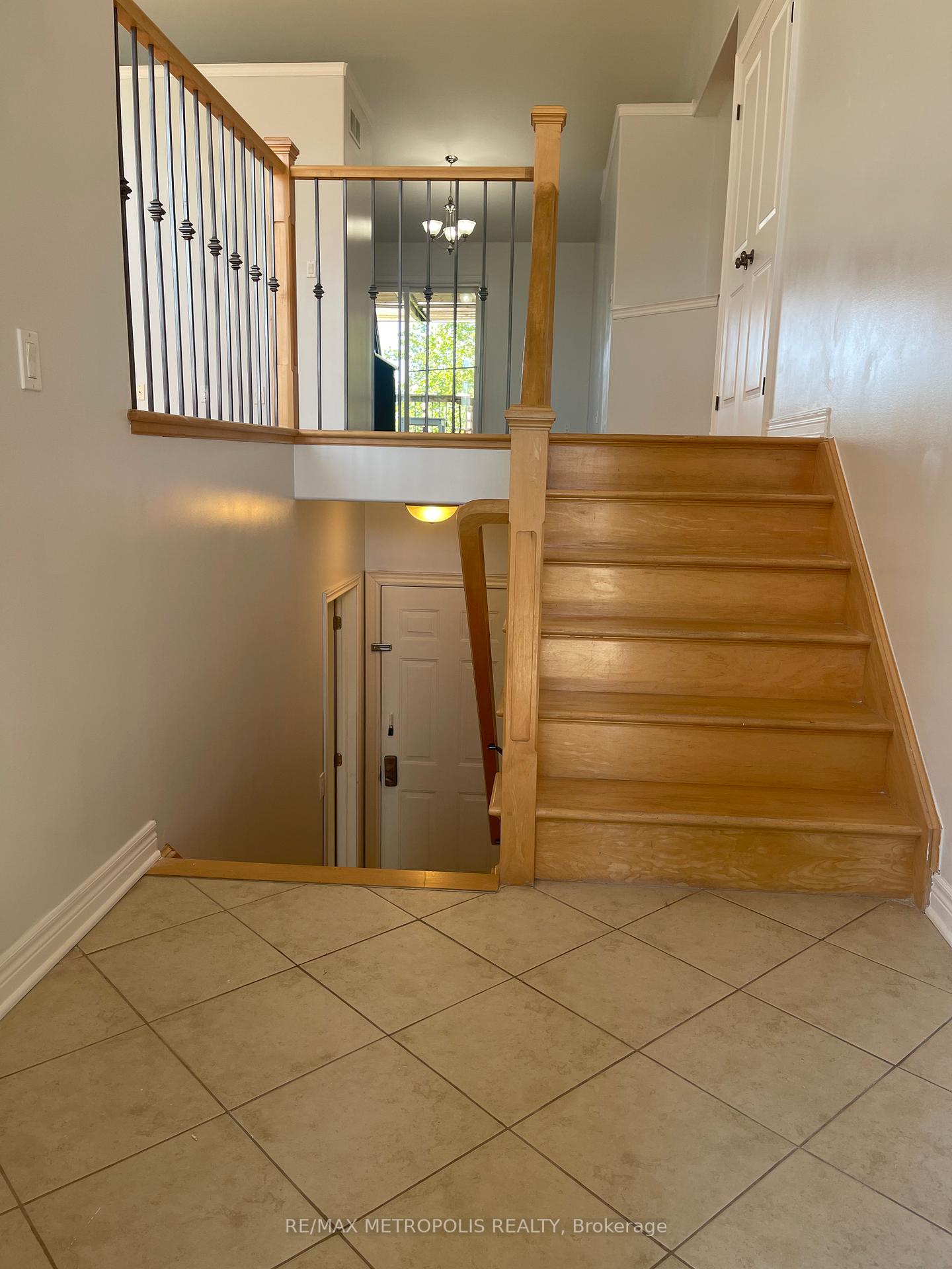 Photo 2 of 6871 St Michael Avenue, Niagara Falls, Forestview — HOMEH