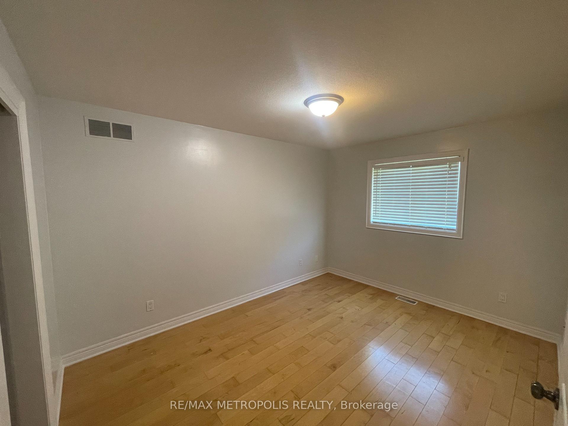 Photo 15 of 6871 St Michael Avenue, Niagara Falls, Forestview — HOMEH