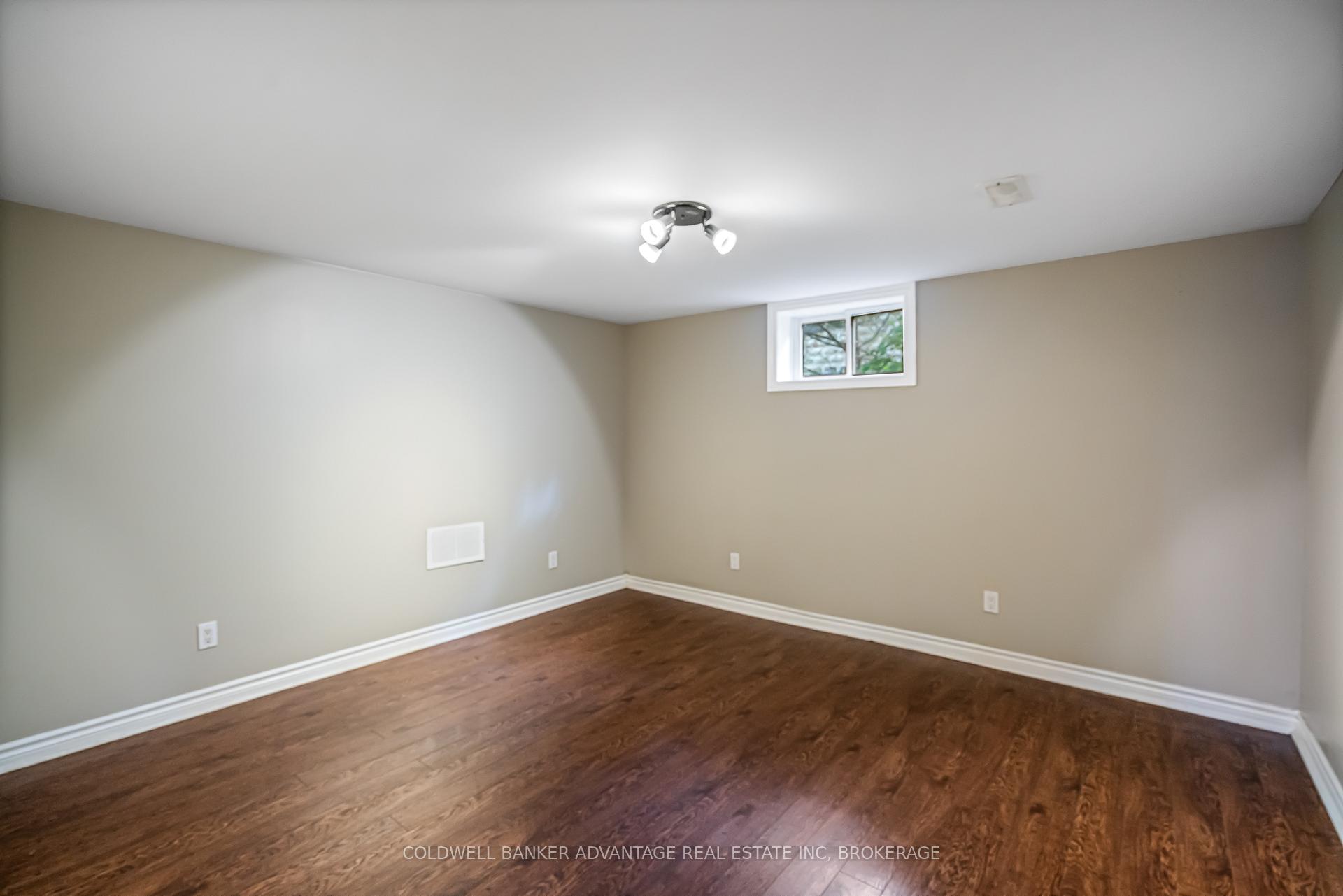 Photo 18 of 218 Canboro Road, Pelham, Fonthill — HOMEH