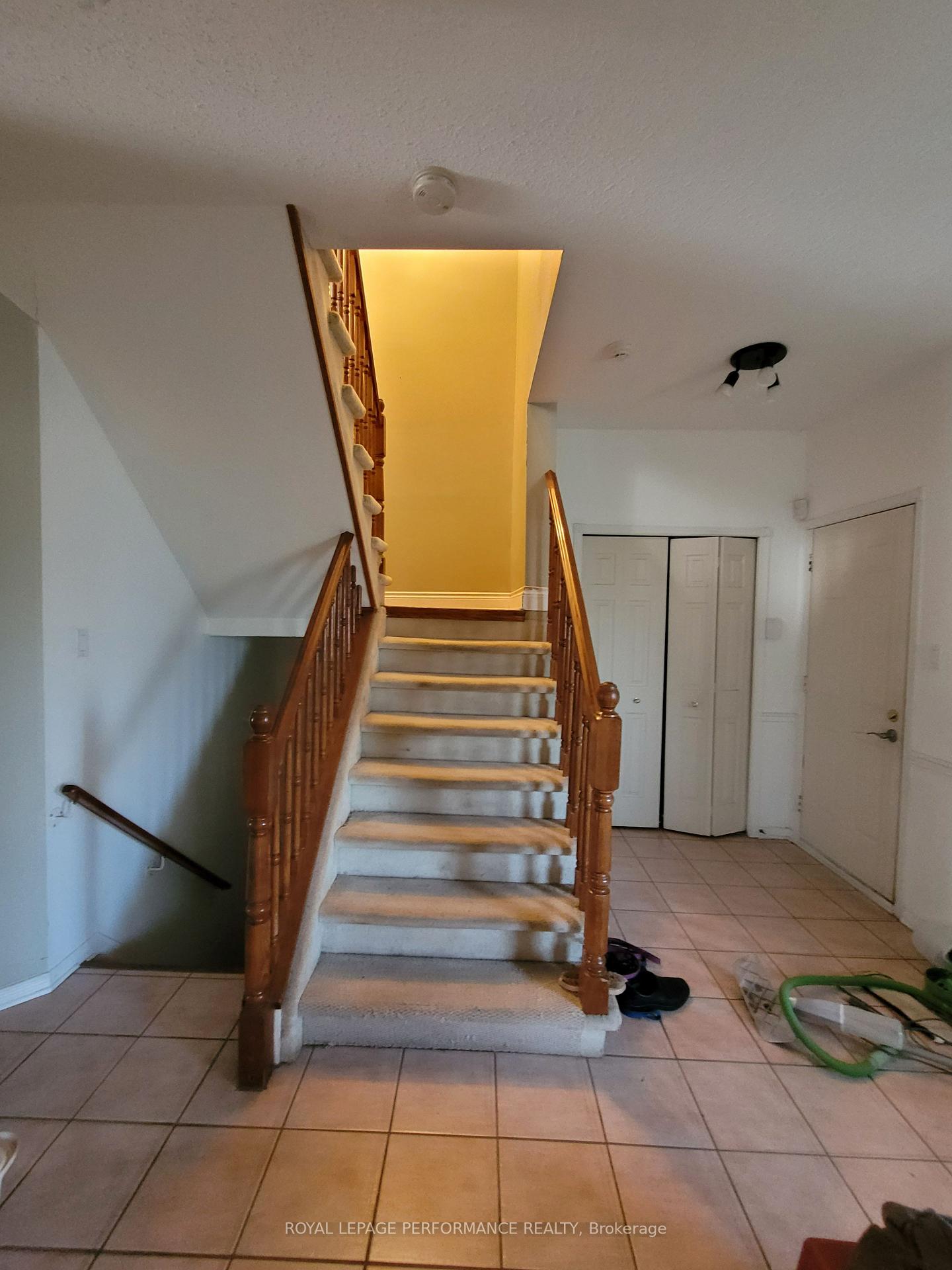 Photo 3 of 1888 Northlands Drive, Ottawa, Fallingbrook/Gardenway South — HOMEH