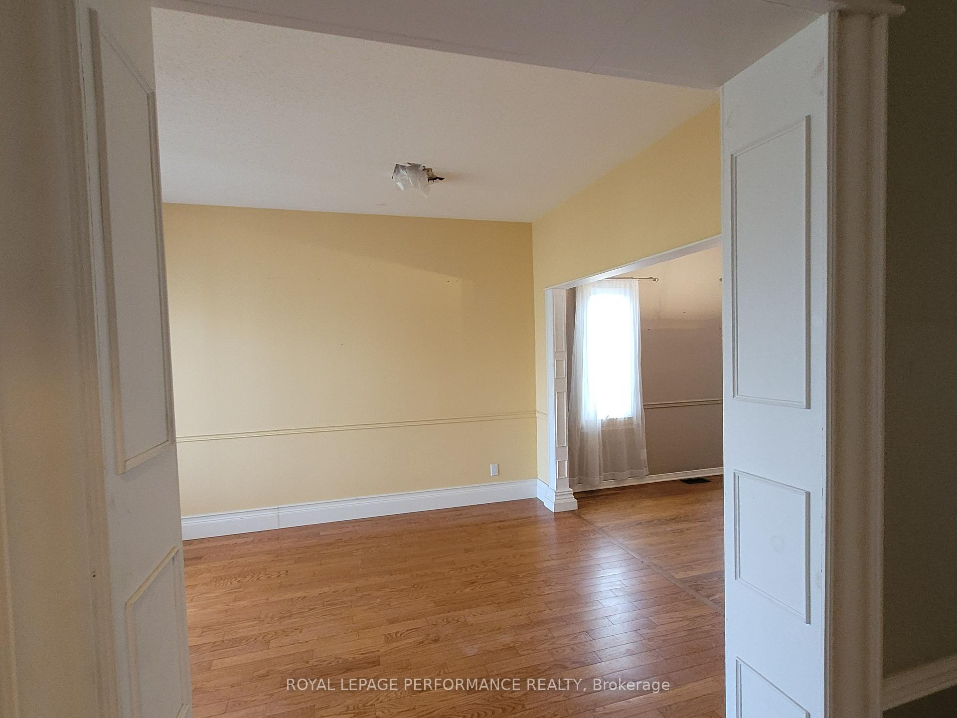 Photo 7 of 1888 Northlands Drive, Ottawa, Fallingbrook/Gardenway South — HOMEH