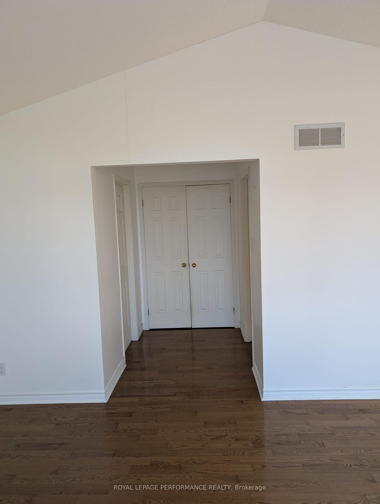 Photo 25 of 1888 Northlands Drive, Ottawa, Fallingbrook/Gardenway South — HOMEH