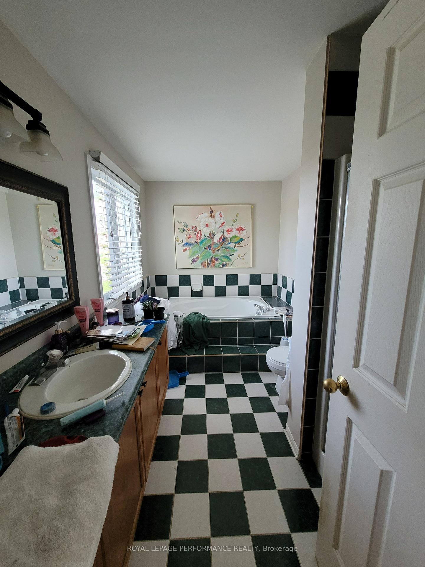 Photo 27 of 1888 Northlands Drive, Ottawa, Fallingbrook/Gardenway South — HOMEH
