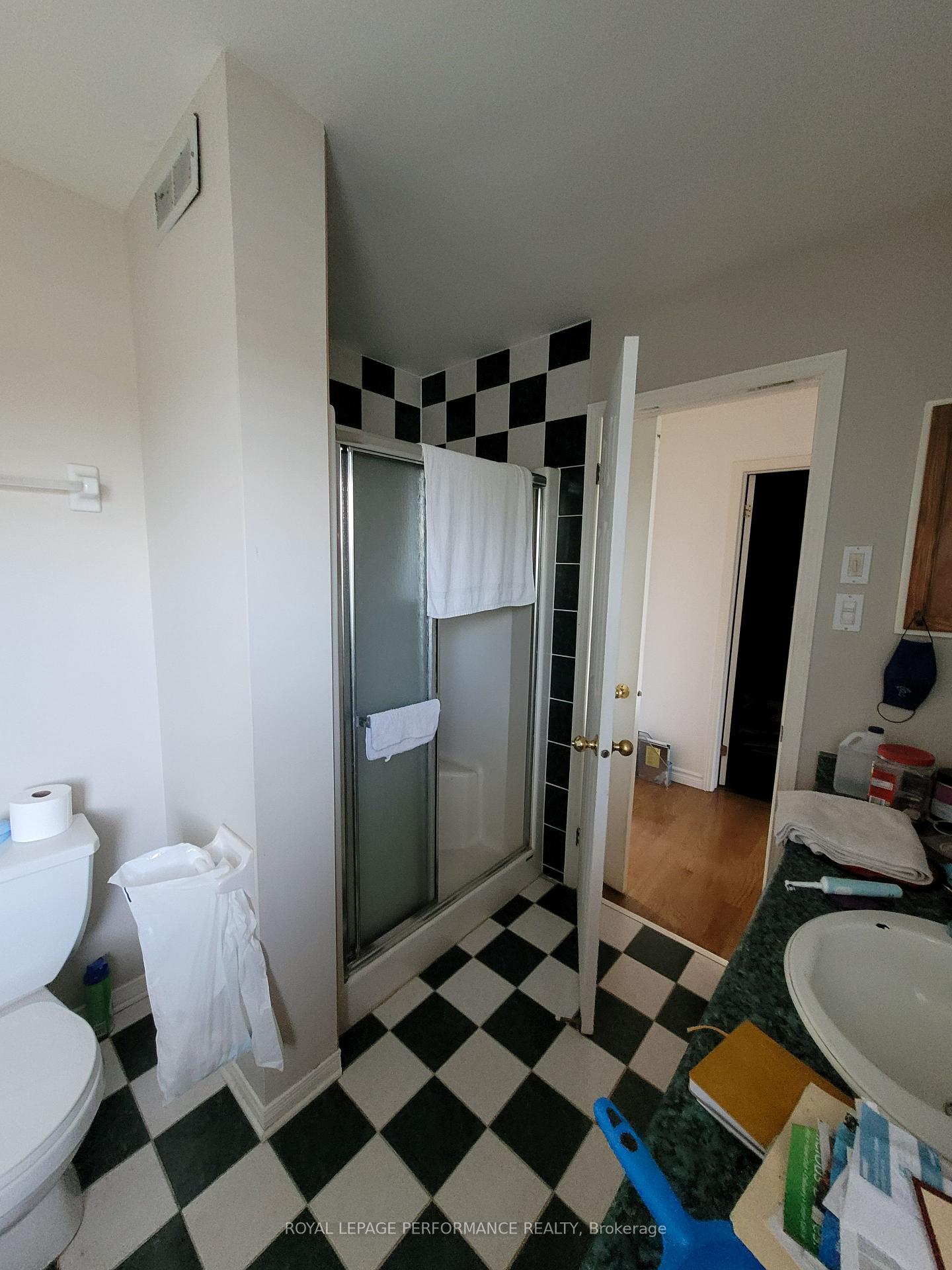 Photo 28 of 1888 Northlands Drive, Ottawa, Fallingbrook/Gardenway South — HOMEH