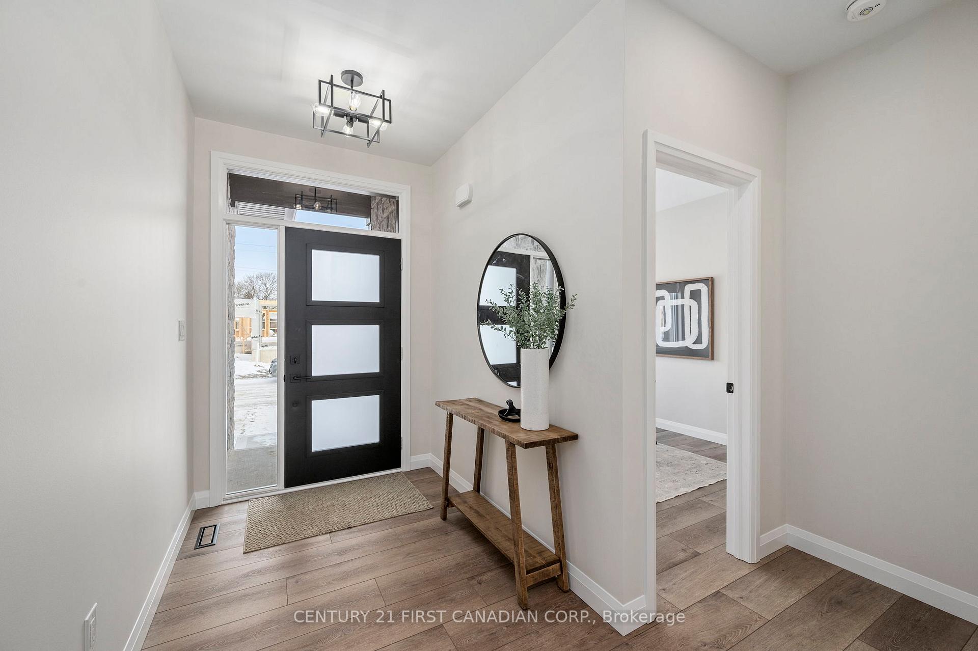 Photo 4 of Unit 1, 32 Postma Crescent, North Middlesex, Alisa Craig — HOMEH