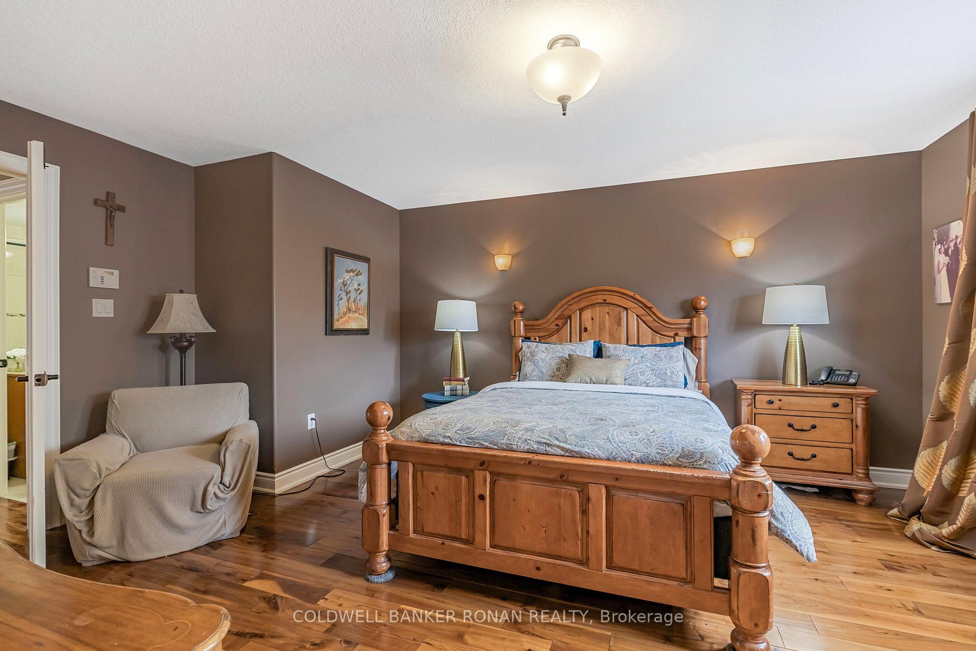 Photo 20 of 236 King Street S, New Tecumseth, Alliston — HOMEH