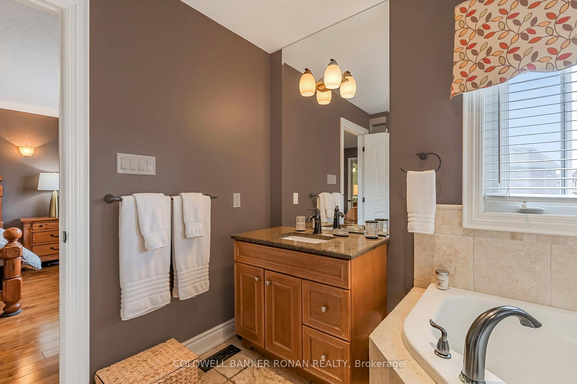 Photo 23 of 236 King Street S, New Tecumseth, Alliston — HOMEH