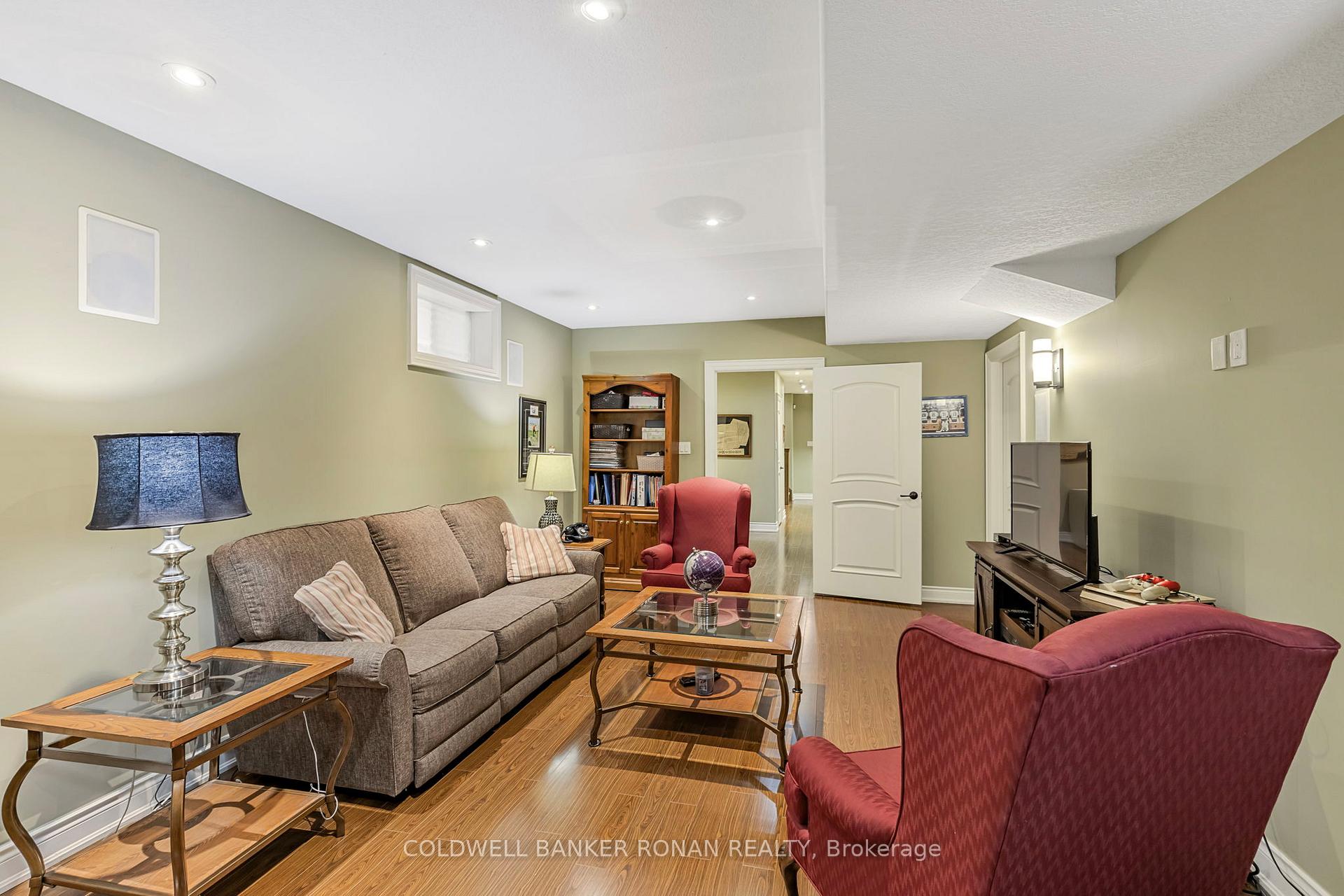 Photo 35 of 236 King Street S, New Tecumseth, Alliston — HOMEH