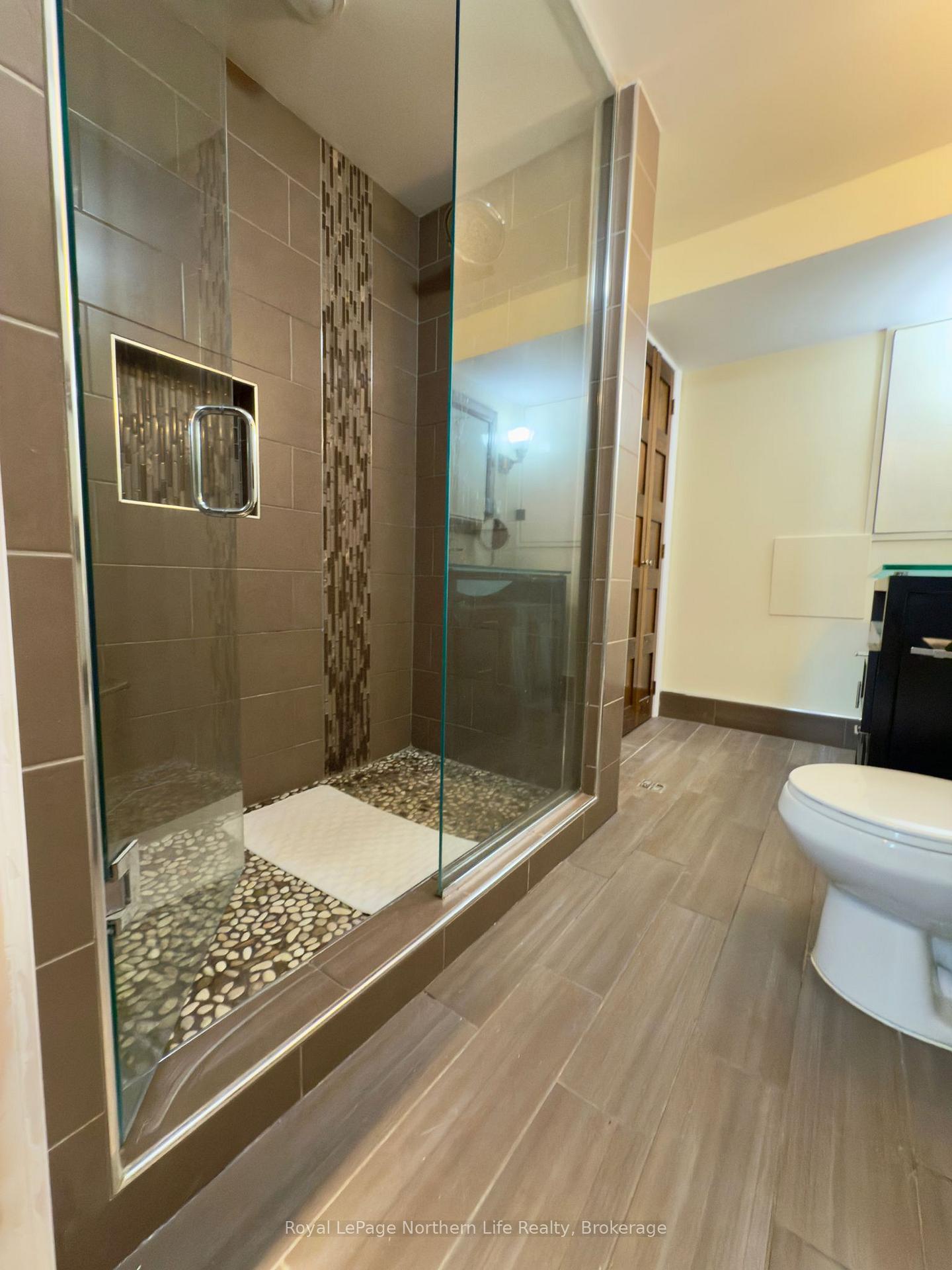 Photo 19 of 570 Ursula Street, North Bay, College Heights — HOMEH