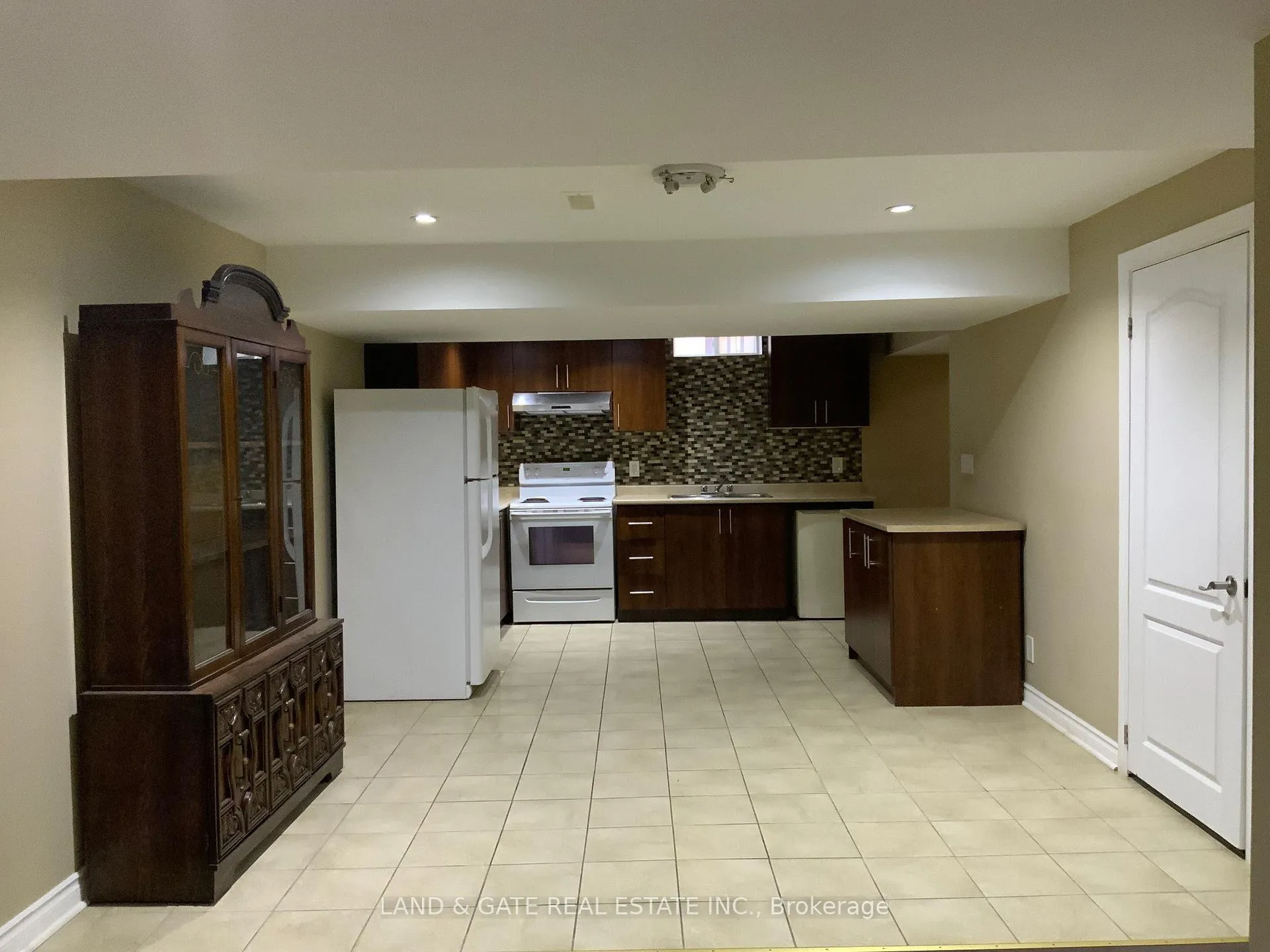 Photo 3 of Unit #BSMT, 1693 Clearbrook Drive, Oshawa, Taunton — HOMEH