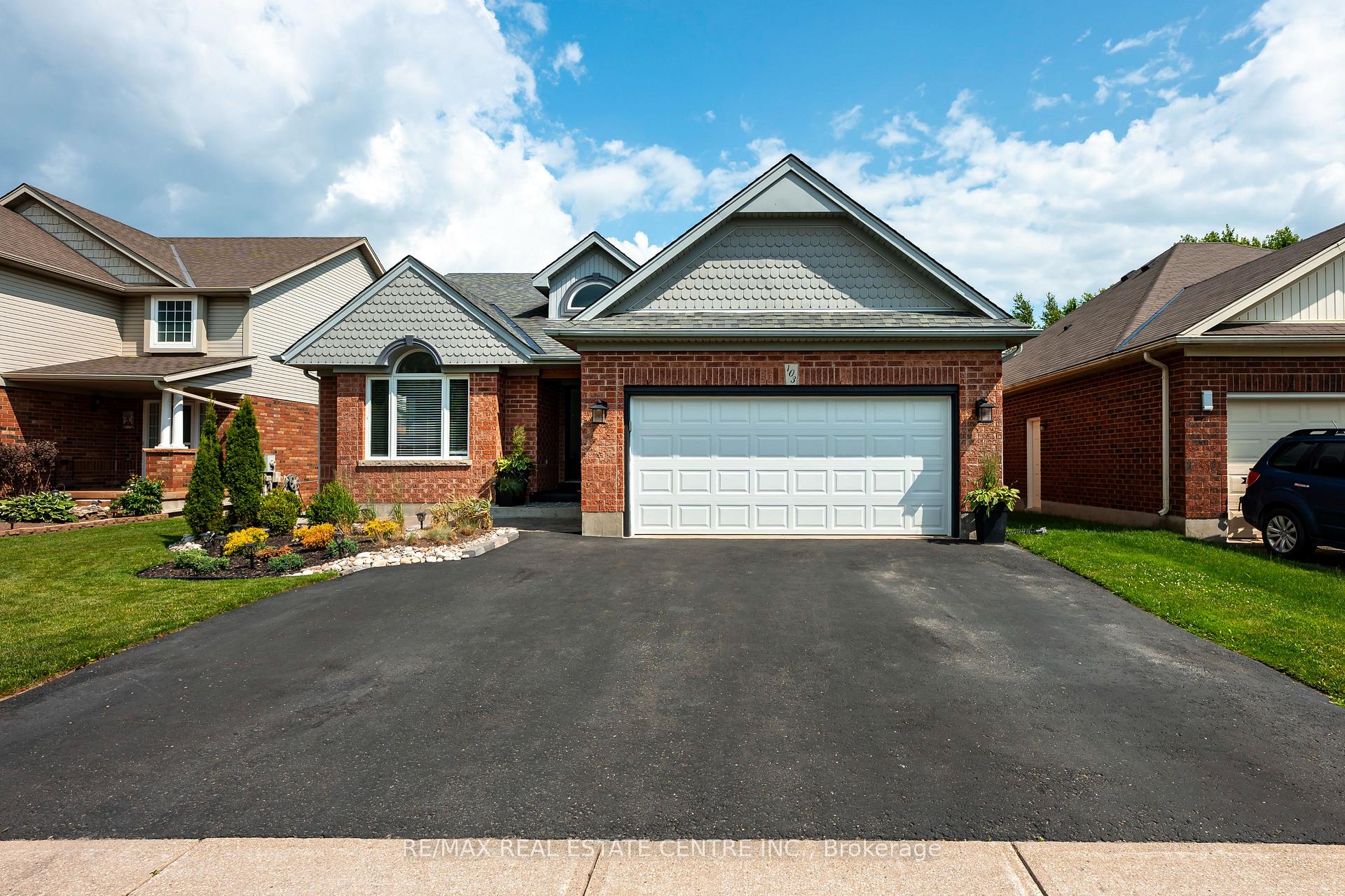 Front of 103 Hunter Road