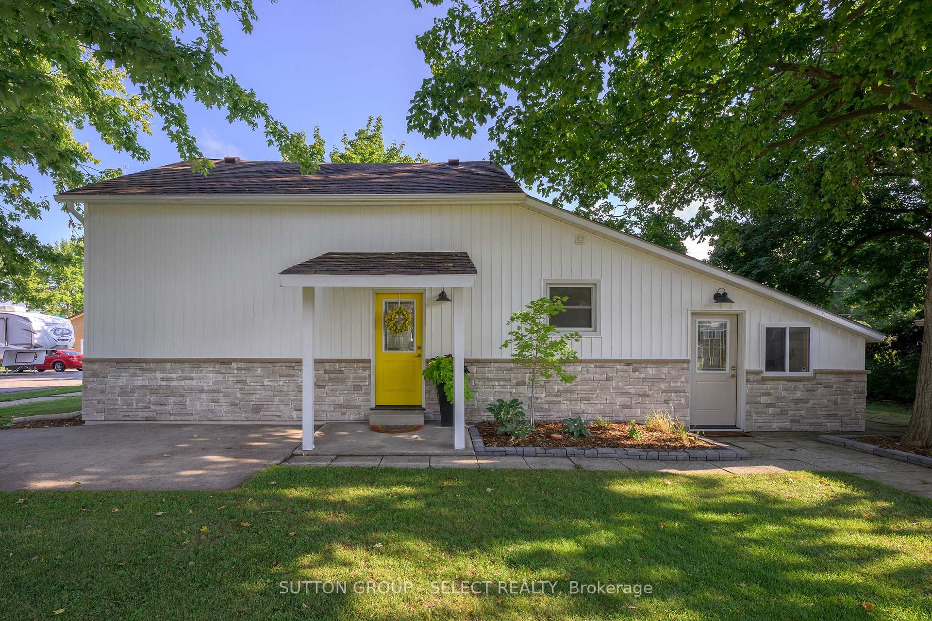 Photo 1 of 132 Craig Street, North Middlesex, Alisa Craig — HOMEH