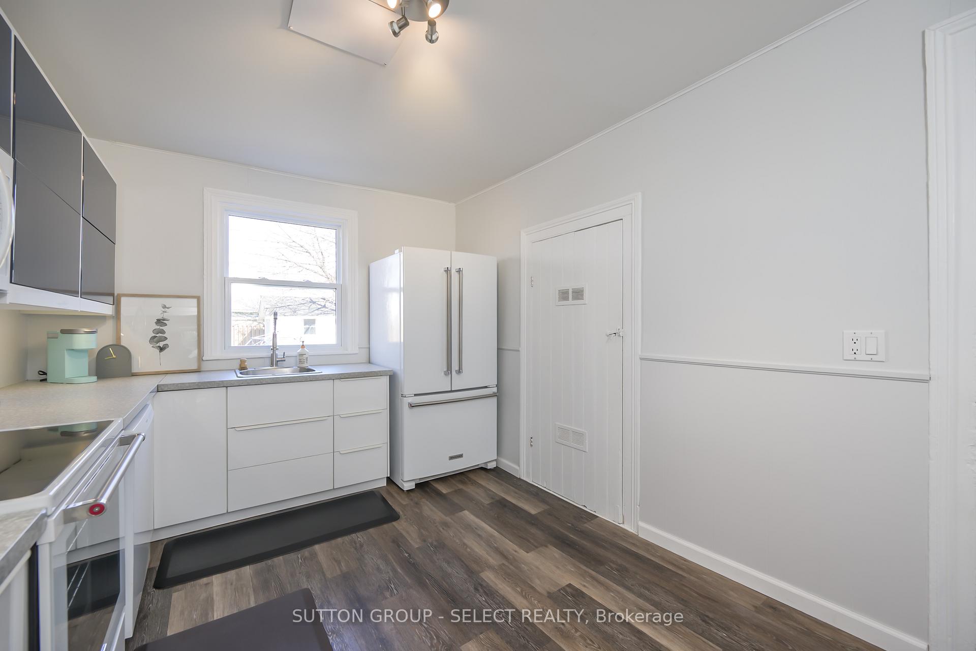 Photo 13 of 132 Craig Street, North Middlesex, Alisa Craig — HOMEH